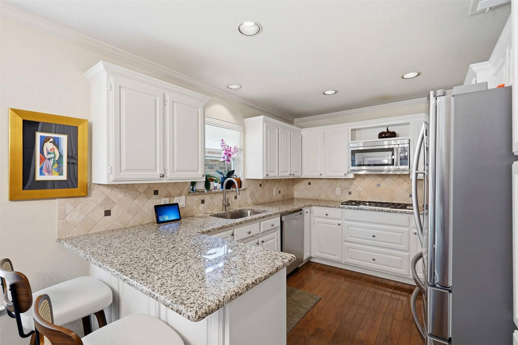 Single Family Residence For Sale in Tarrant County , 2229 Weatherbee Street, Fort Worth, Texas 76110, 3 Bedroom, 2 Bathroom, 2 Garage spaces, 2,175 Sqft, built in 1991, mls#21352977, Real Estate Agent in Fort Worth, Homes For Sale in Tarrant county, Homes For Sale in Fort Worth, Realtor in Fort Worth Texas, Real Estate Brokerage Independent Realty Texas, Luminita Cordes Realtor