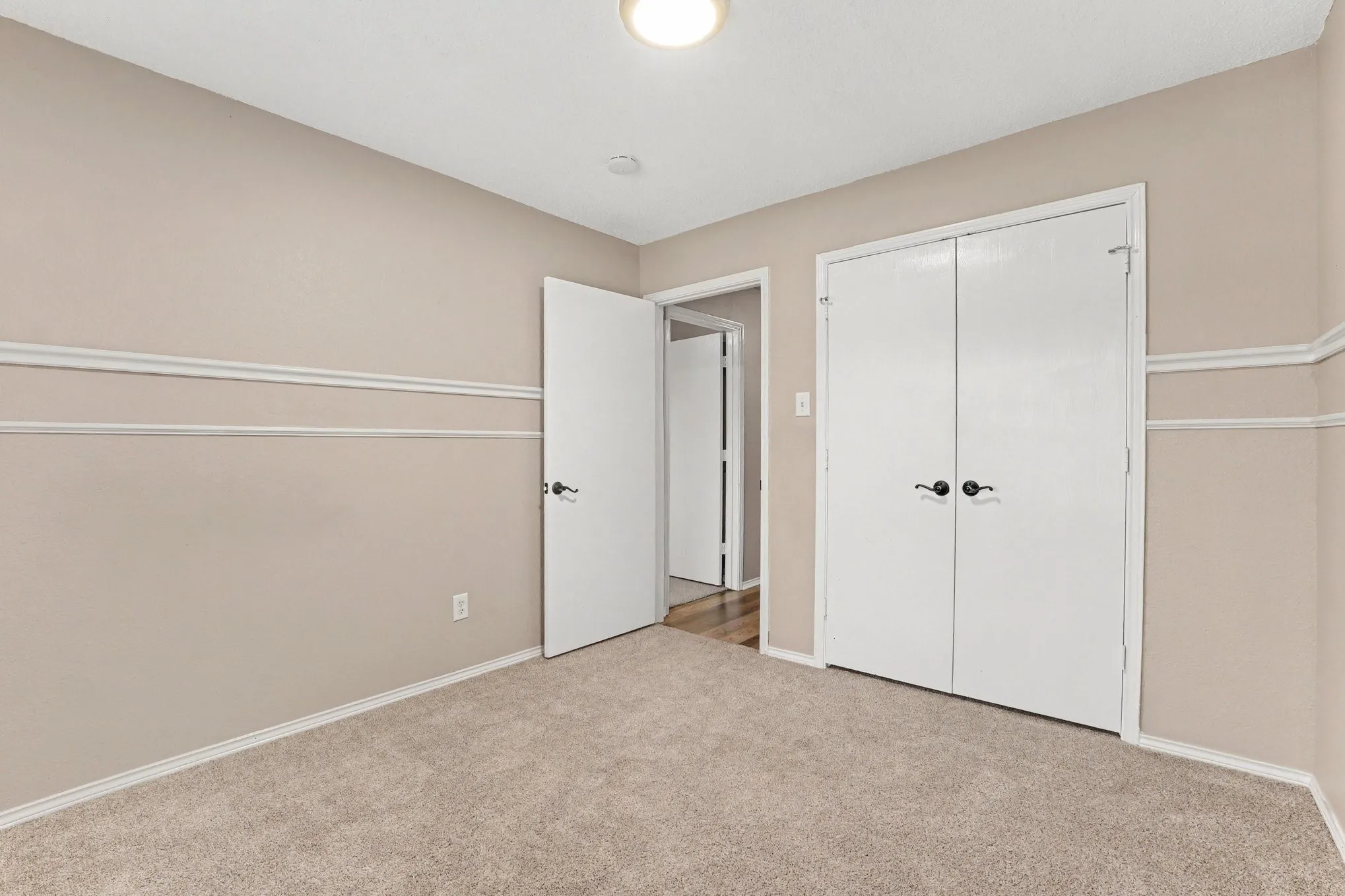 Single Family Residence For Sale in Collin County , 1010 Barkridge Drive, Mc Kinney, Texas 75069, 4 Bedroom, 2 Bathroom, 2 Garage spaces, 1,784 Sqft, built in 1997, mls#21352475, Real Estate Agent in Mc Kinney, Homes For Sale in Collin county, Homes For Sale in Mc Kinney, Realtor in Mc Kinney Texas, Real Estate Brokerage Independent Realty Texas, Luminita Cordes Realtor