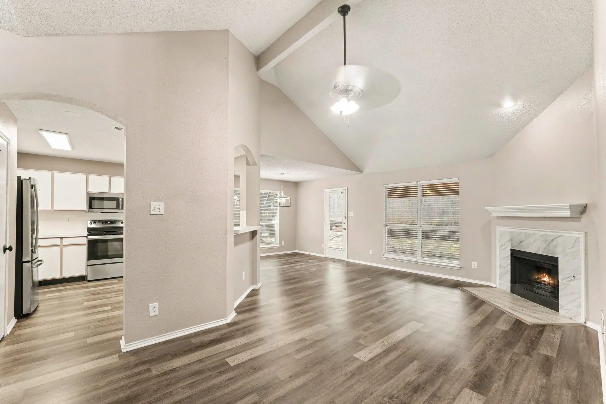 Single Family Residence For Sale in Collin County , 1010 Barkridge Drive, Mc Kinney, Texas 75069, 4 Bedroom, 2 Bathroom, 2 Garage spaces, 1,784 Sqft, built in 1997, mls#21352475, Real Estate Agent in Mc Kinney, Homes For Sale in Collin county, Homes For Sale in Mc Kinney, Realtor in Mc Kinney Texas, Real Estate Brokerage Independent Realty Texas, Luminita Cordes Realtor