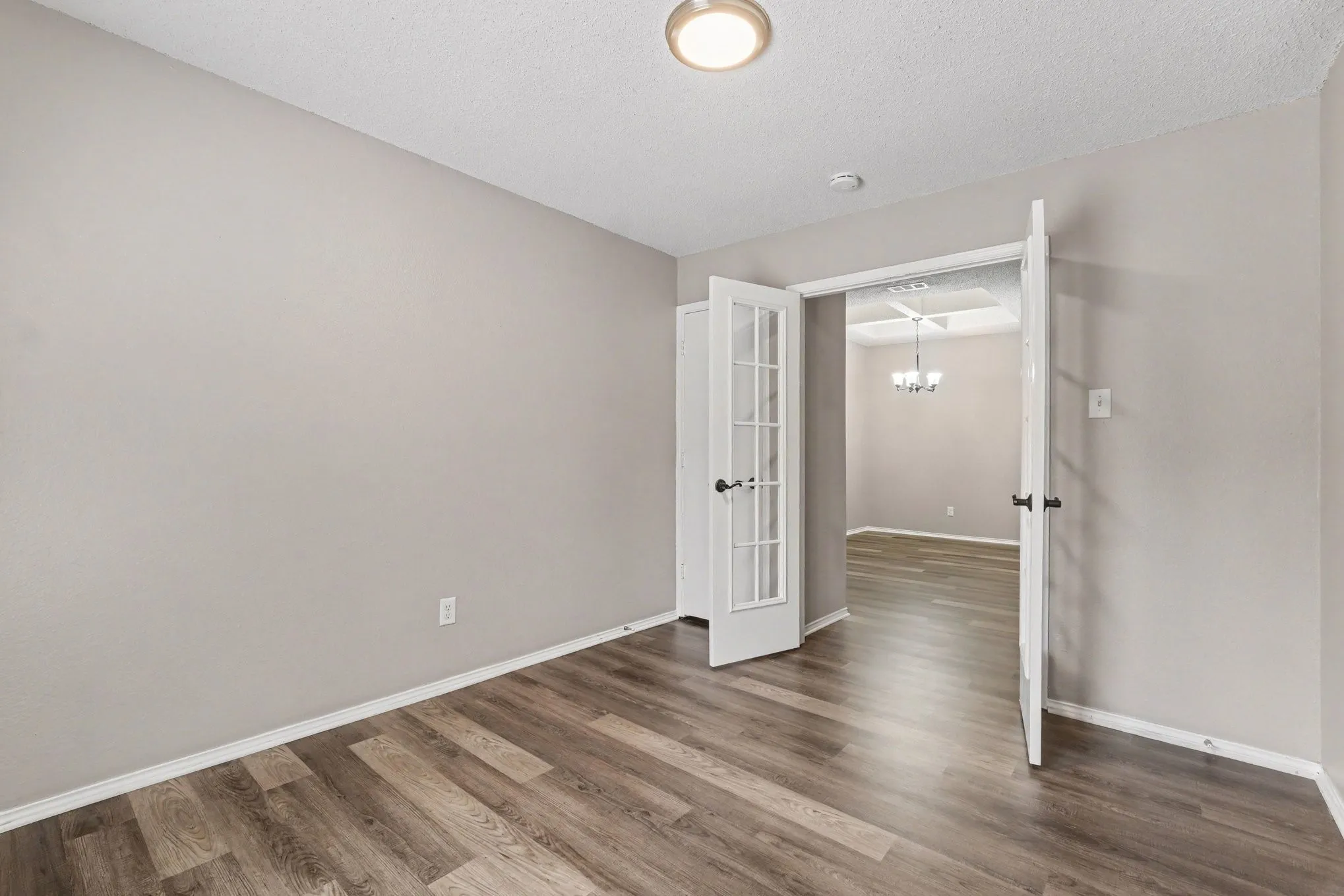Single Family Residence For Sale in Collin County , 1010 Barkridge Drive, Mc Kinney, Texas 75069, 4 Bedroom, 2 Bathroom, 2 Garage spaces, 1,784 Sqft, built in 1997, mls#21352475, Real Estate Agent in Mc Kinney, Homes For Sale in Collin county, Homes For Sale in Mc Kinney, Realtor in Mc Kinney Texas, Real Estate Brokerage Independent Realty Texas, Luminita Cordes Realtor