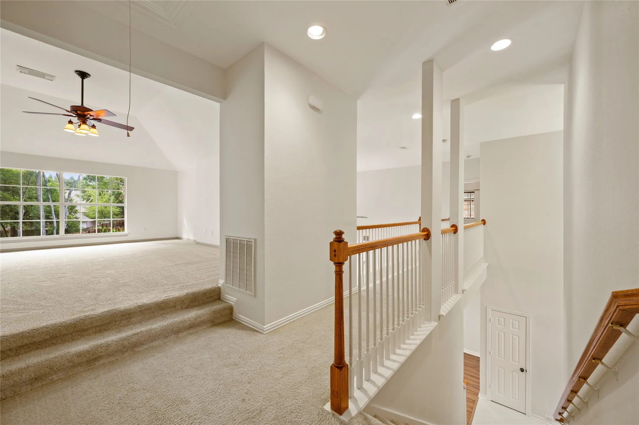 Single Family Residence For Sale in Tarrant County , 1607 Forest Bend Lane, Keller, Texas 76248, 4 Bedroom, 4 Bathroom, 3 Garage spaces, 3,542 Sqft, built in 1998, mls#21354922, Real Estate Agent in Keller, Homes For Sale in Tarrant county, Homes For Sale in Keller, Realtor in Keller Texas, Real Estate Brokerage Independent Realty Texas, Luminita Cordes Realtor
