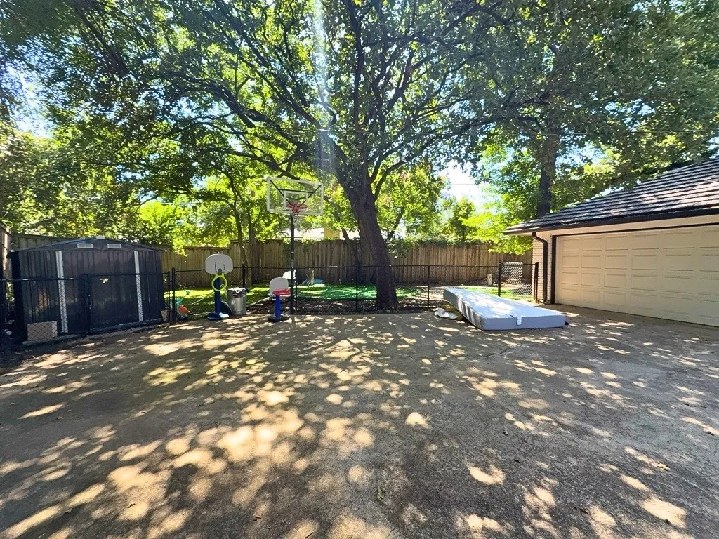 2-car garage
