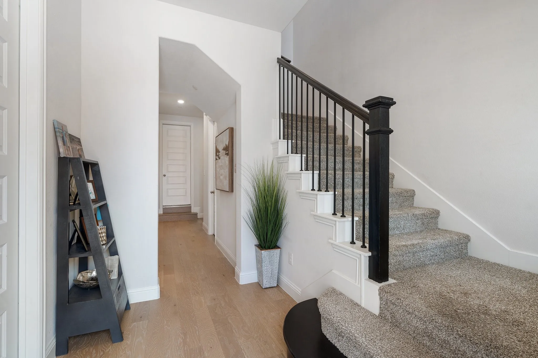 Townhouse For Rent in Denton County , 2837 Troutt Drive, Carrollton, Texas 75010, 3 Bedroom, 3 Bathroom, 2 Garage spaces, 1,718 Sqft, built in 2021, mls#21353140, Real Estate Agent in Carrollton, Homes For Rent in Denton county, Homes For Rent in Carrollton, Realtor in Carrollton Texas, Real Estate Brokerage Independent Realty Texas, Luminita Cordes Realtor