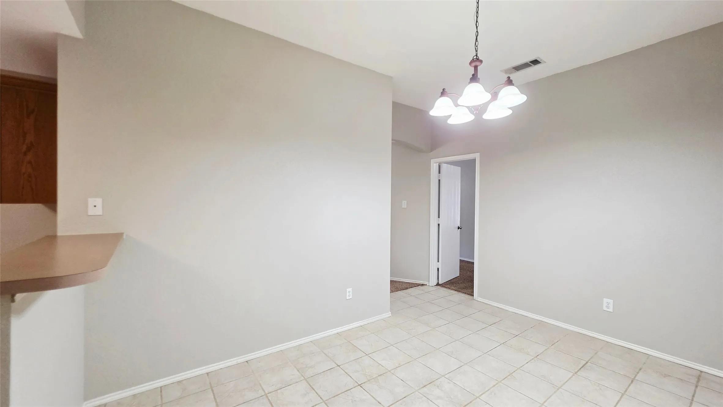 Single Family Residence For Sale in Tarrant County , 4921 Stirrup Way, Fort Worth, Texas 76244, 3 Bedroom, 2 Bathroom, 2 Garage spaces, 1,329 Sqft, built in 2003, mls#21355885, Real Estate Agent in Fort Worth, Homes For Sale in Tarrant county, Homes For Sale in Fort Worth, Realtor in Fort Worth Texas, Real Estate Brokerage Independent Realty Texas, Luminita Cordes Realtor