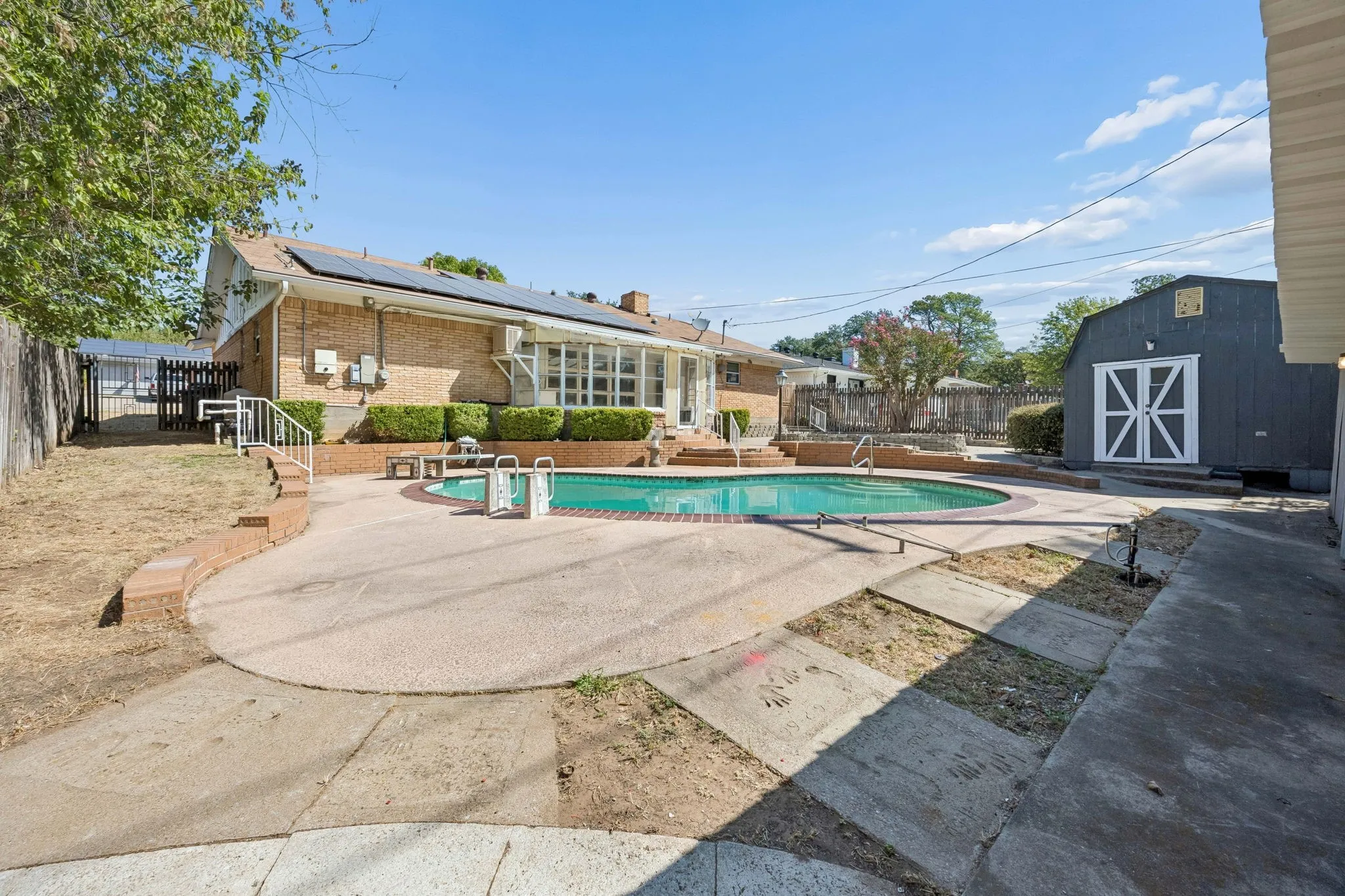 Single Family Residence For Sale in Tarrant County , 7154 Yolanda Drive, Fort Worth, Texas 76112, 3 Bedroom, 2 Bathroom, 2 Garage spaces, 1,769 Sqft, built in 1965, mls#21350707, Real Estate Agent in Fort Worth, Homes For Sale in Tarrant county, Homes For Sale in Fort Worth, Realtor in Fort Worth Texas, Real Estate Brokerage Independent Realty Texas, Luminita Cordes Realtor