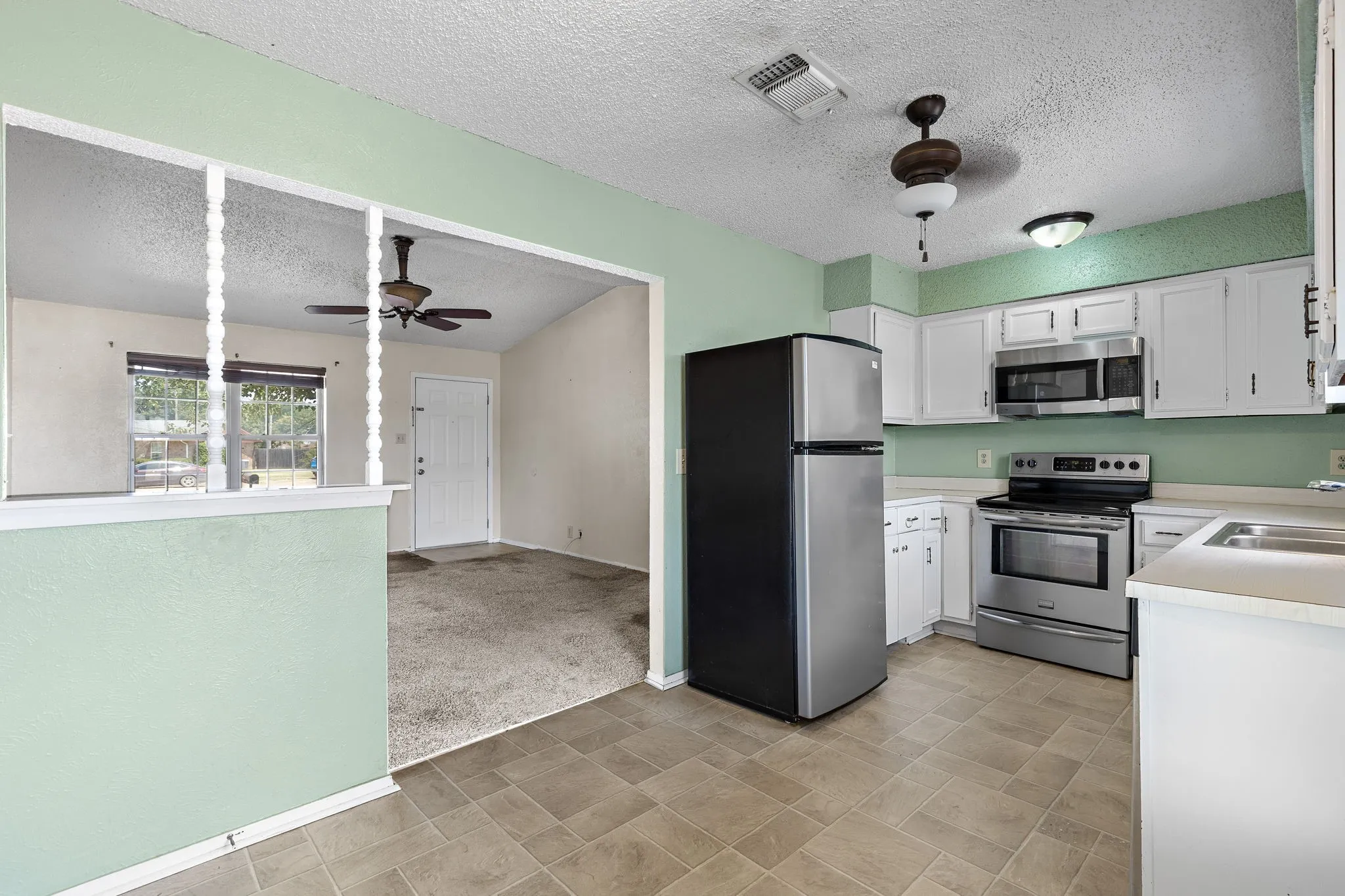 Single Family Residence For Sale in Wichita County , 5 Village Glen, Wichita Falls, Texas 76302, 3 Bedroom, 2 Bathroom, 1 Garage spaces, 1,026 Sqft, built in 1980, mls#21355846, Real Estate Agent in Wichita Falls, Homes For Sale in Wichita county, Homes For Sale in Wichita Falls, Realtor in Wichita Falls Texas, Real Estate Brokerage Independent Realty Texas, Luminita Cordes Realtor