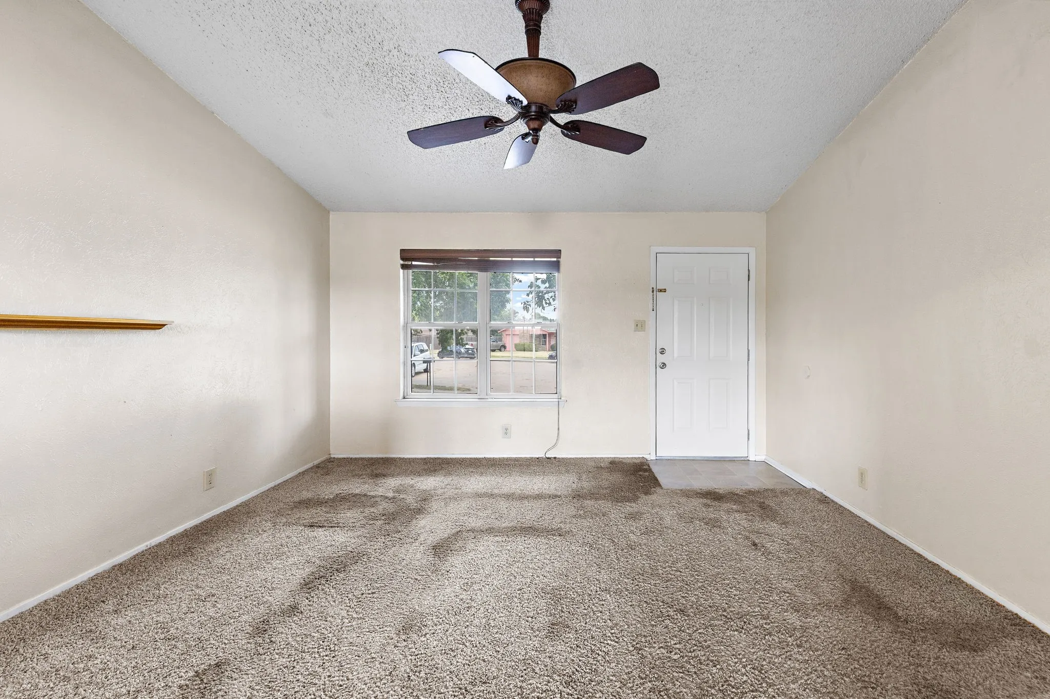 Single Family Residence For Sale in Wichita County , 5 Village Glen, Wichita Falls, Texas 76302, 3 Bedroom, 2 Bathroom, 1 Garage spaces, 1,026 Sqft, built in 1980, mls#21355846, Real Estate Agent in Wichita Falls, Homes For Sale in Wichita county, Homes For Sale in Wichita Falls, Realtor in Wichita Falls Texas, Real Estate Brokerage Independent Realty Texas, Luminita Cordes Realtor