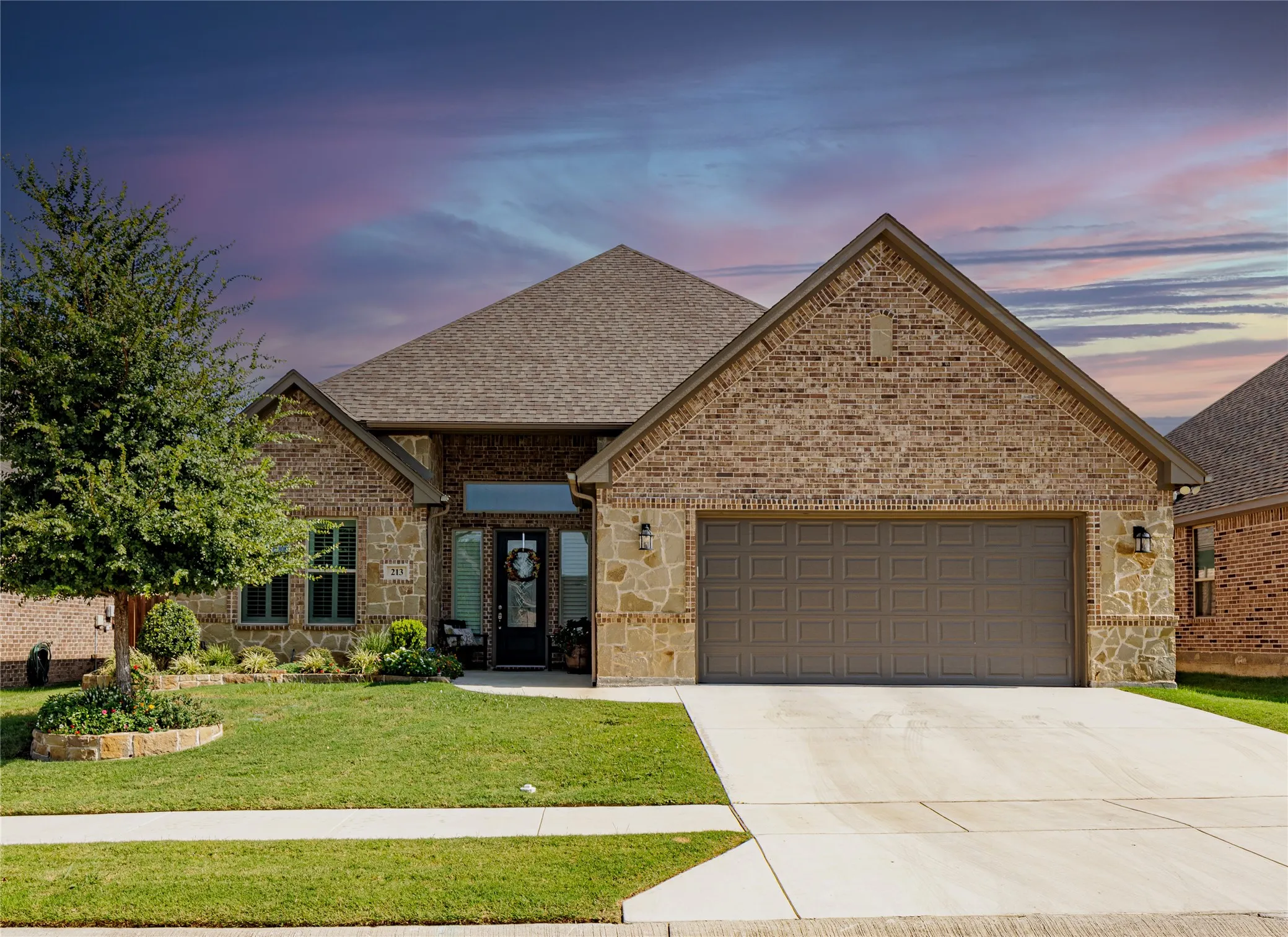 Single Family Residence For Sale in Wise County , 213 Windy Glen Drive, Decatur, Texas 76234, 3 Bedroom, 2 Bathroom, 2 Garage spaces, 2,531 Sqft, built in 2021, mls#21353777, Real Estate Agent in Decatur, Homes For Sale in Wise county, Homes For Sale in Decatur, Realtor in Decatur Texas, Real Estate Brokerage Independent Realty Texas, Luminita Cordes Realtor