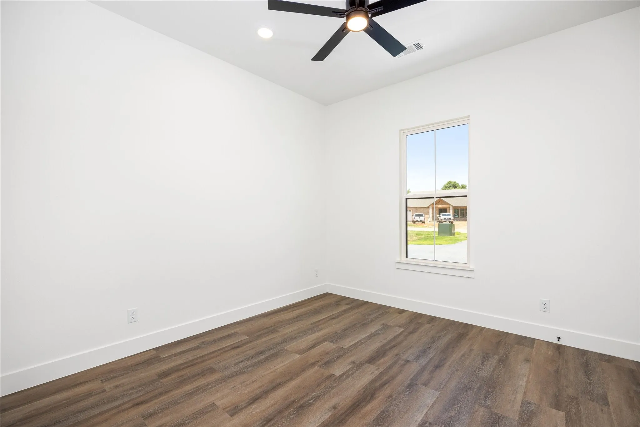 Single Family Residence For Sale in Hood County , 2180 Middlewood Circle, Granbury, Texas 76049, 4 Bedroom, 4 Bathroom, 3 Garage spaces, 2,910 Sqft, built in 2026, mls#21355826, Real Estate Agent in Granbury, Homes For Sale in Hood county, Homes For Sale in Granbury, Realtor in Granbury Texas, Real Estate Brokerage Independent Realty Texas, Luminita Cordes Realtor