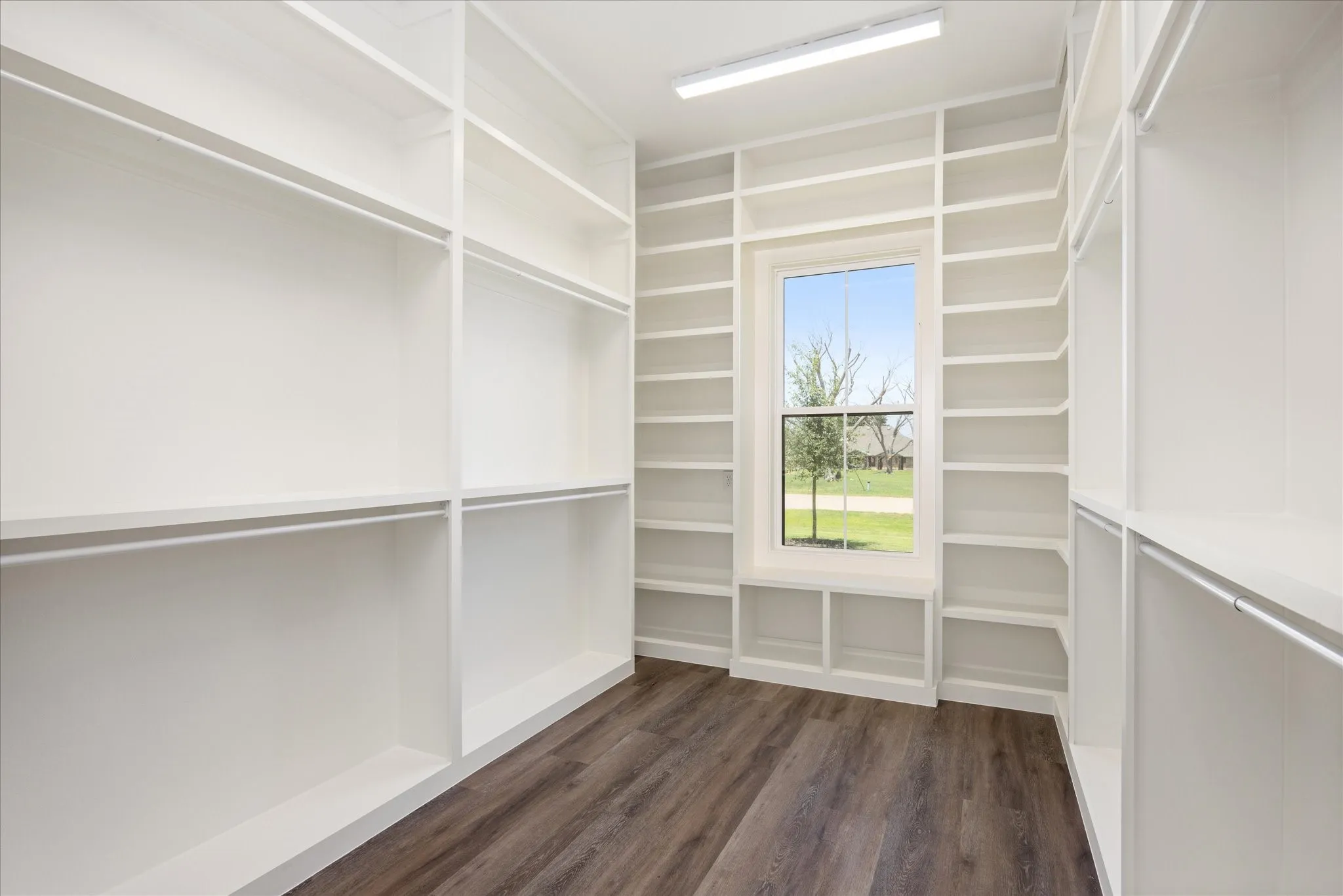 Single Family Residence For Sale in Hood County , 2180 Middlewood Circle, Granbury, Texas 76049, 4 Bedroom, 4 Bathroom, 3 Garage spaces, 2,910 Sqft, built in 2026, mls#21355826, Real Estate Agent in Granbury, Homes For Sale in Hood county, Homes For Sale in Granbury, Realtor in Granbury Texas, Real Estate Brokerage Independent Realty Texas, Luminita Cordes Realtor