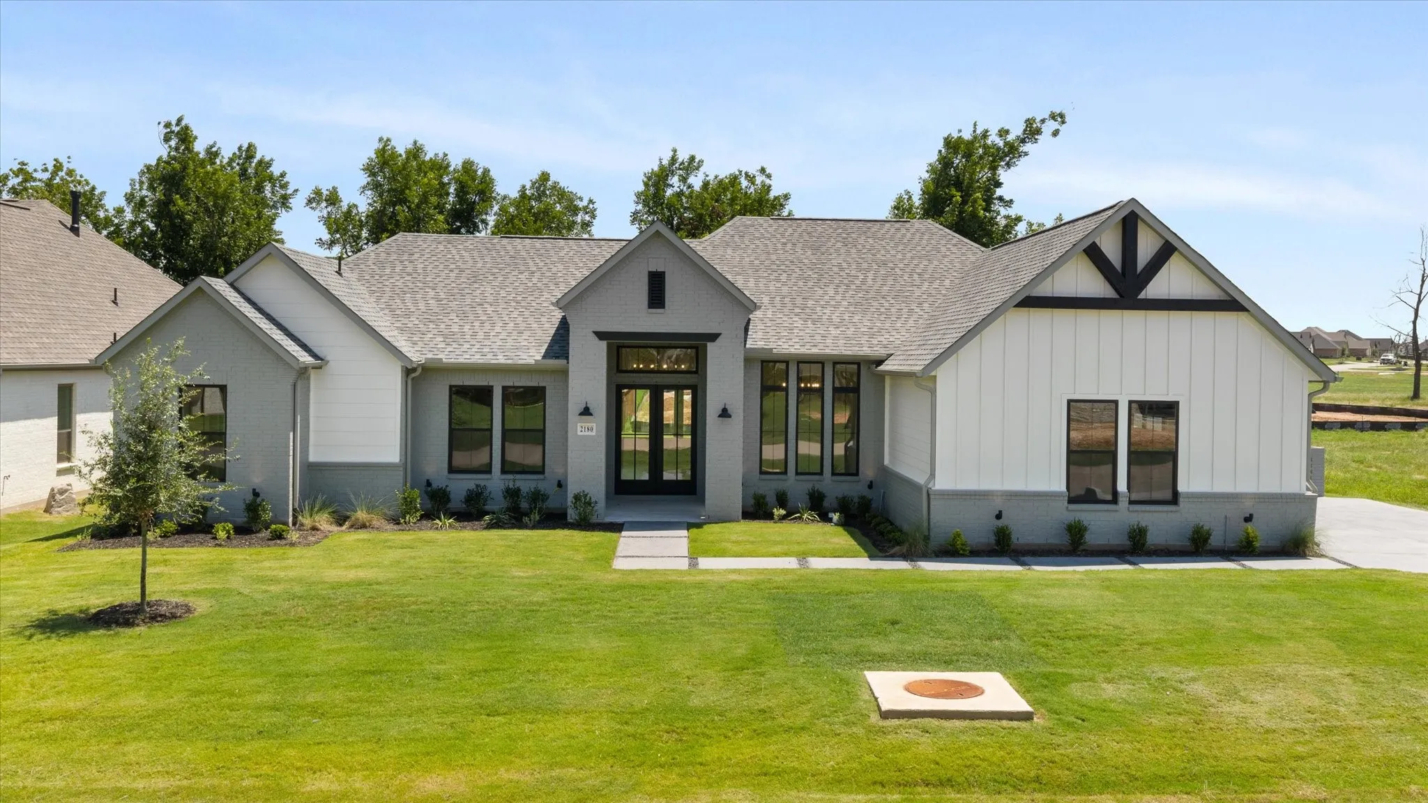 Single Family Residence For Sale in Hood County , 2180 Middlewood Circle, Granbury, Texas 76049, 4 Bedroom, 4 Bathroom, 3 Garage spaces, 2,910 Sqft, built in 2026, mls#21355826, Real Estate Agent in Granbury, Homes For Sale in Hood county, Homes For Sale in Granbury, Realtor in Granbury Texas, Real Estate Brokerage Independent Realty Texas, Luminita Cordes Realtor