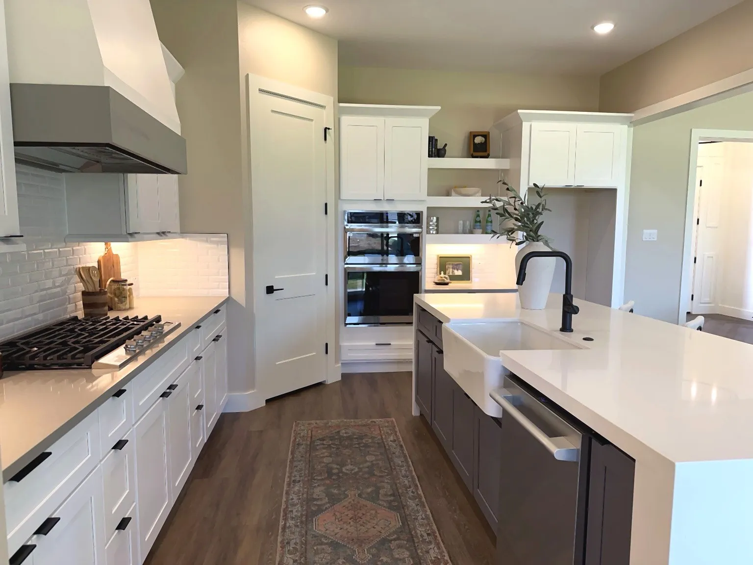 Single Family Residence For Sale in Hood County , 2180 Middlewood Circle, Granbury, Texas 76049, 4 Bedroom, 4 Bathroom, 3 Garage spaces, 2,910 Sqft, built in 2026, mls#21355826, Real Estate Agent in Granbury, Homes For Sale in Hood county, Homes For Sale in Granbury, Realtor in Granbury Texas, Real Estate Brokerage Independent Realty Texas, Luminita Cordes Realtor