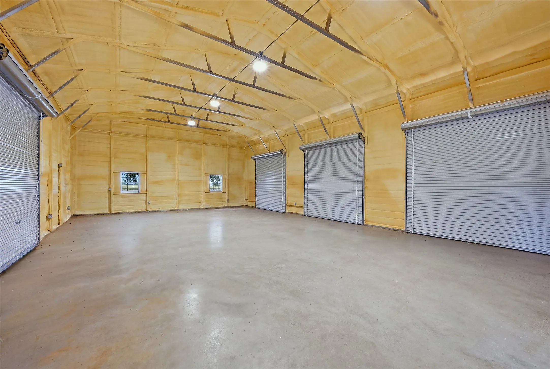 Single Family Residence For Sale in Grayson County , 16082 US Highway 377, Whitesboro, Texas 76273, 3 Bedroom, 2 Bathroom, 2 Garage spaces, 2,132 Sqft, built in 1985, mls#21352140, Real Estate Agent in Whitesboro, Homes For Sale in Grayson county, Homes For Sale in Whitesboro, Realtor in Whitesboro Texas, Real Estate Brokerage Independent Realty Texas, Luminita Cordes Realtor