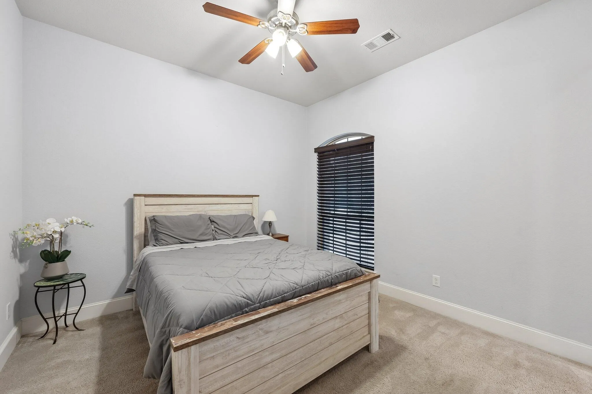 Single Family Residence For Sale in Denton County , 3516 Ophel Way, Flower Mound, Texas 75028, 5 Bedroom, 7 Bathroom, 3 Garage spaces, 4,615 Sqft, built in 2016, mls#21355955, Real Estate Agent in Flower Mound, Homes For Sale in Denton county, Homes For Sale in Flower Mound, Realtor in Flower Mound Texas, Real Estate Brokerage Independent Realty Texas, Luminita Cordes Realtor