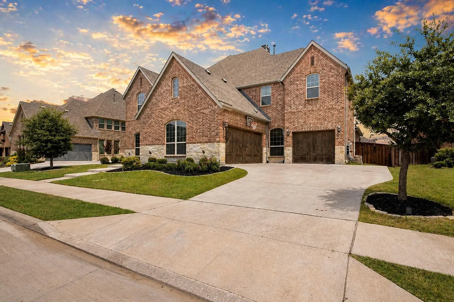 Single Family Residence For Sale in Denton County , 3516 Ophel Way, Flower Mound, Texas 75028, 5 Bedroom, 7 Bathroom, 3 Garage spaces, 4,615 Sqft, built in 2016, mls#21355955, Real Estate Agent in Flower Mound, Homes For Sale in Denton county, Homes For Sale in Flower Mound, Realtor in Flower Mound Texas, Real Estate Brokerage Independent Realty Texas, Luminita Cordes Realtor