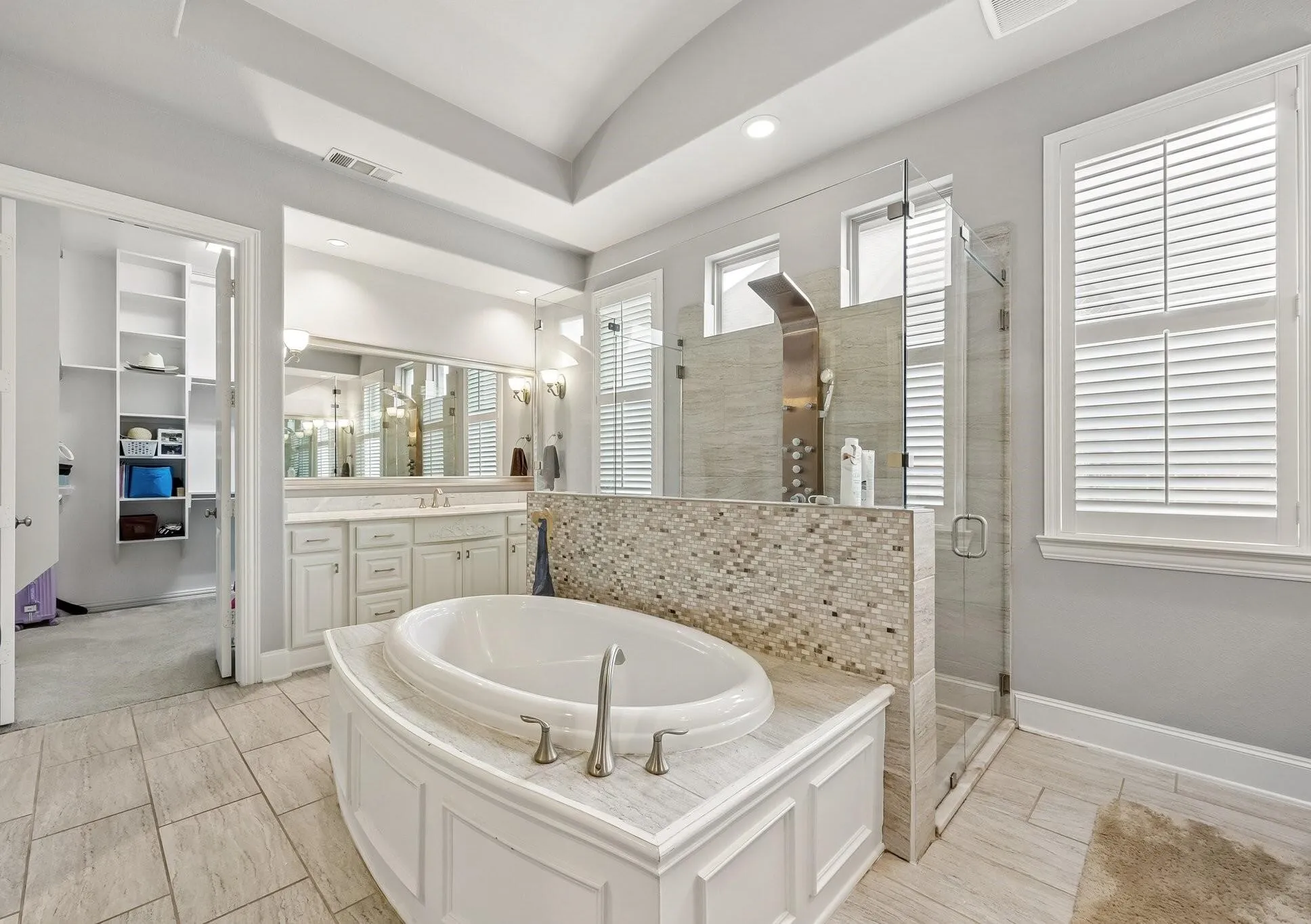 Single Family Residence For Sale in Denton County , 3516 Ophel Way, Flower Mound, Texas 75028, 5 Bedroom, 7 Bathroom, 3 Garage spaces, 4,615 Sqft, built in 2016, mls#21355955, Real Estate Agent in Flower Mound, Homes For Sale in Denton county, Homes For Sale in Flower Mound, Realtor in Flower Mound Texas, Real Estate Brokerage Independent Realty Texas, Luminita Cordes Realtor