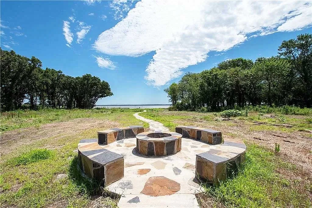 Unimproved Land For Sale in Kaufman County , 8423 Southern Shore Court, Kemp, Texas 75143, 0, 0, Garage spaces, 0 Sqft, built in 0, Price $319,000, mls#21355962, Real Estate Agent in Kemp, Homes For Sale in Kaufman county, Homes For Sale in Kemp, Realtor in Kemp Texas, Real Estate Brokerage Independent Realty Texas, Luminita Cordes Realtor