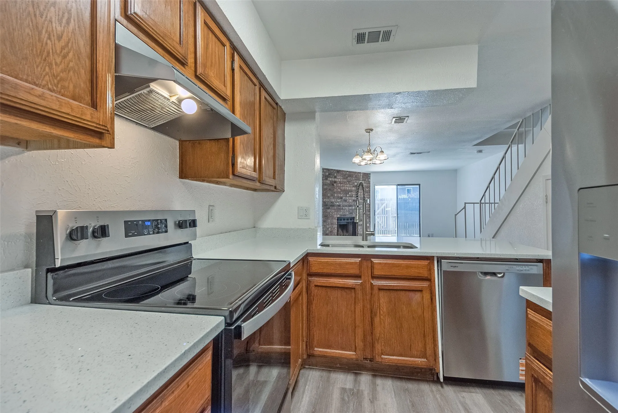 Condominium For Sale in Dallas County , 709 Lee Street, Mesquite, Texas 75149, 2 Bedroom, 2 Bathroom, Garage spaces, 1,073 Sqft, built in 1983, mls#21355965, Real Estate Agent in Mesquite, Homes For Sale in Dallas county, Homes For Sale in Mesquite, Realtor in Mesquite Texas, Real Estate Brokerage Independent Realty Texas, Luminita Cordes Realtor