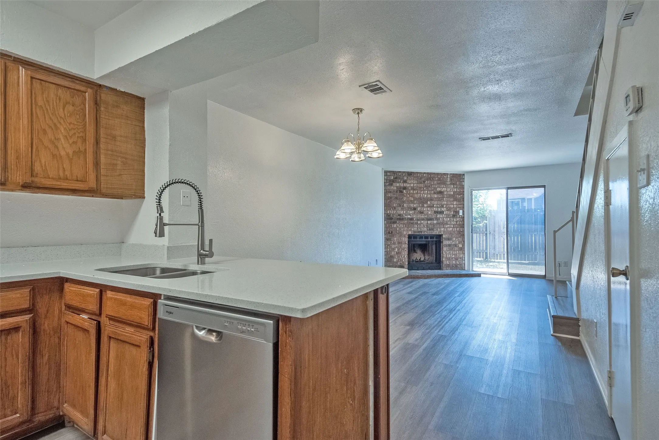 Condominium For Sale in Dallas County , 709 Lee Street, Mesquite, Texas 75149, 2 Bedroom, 2 Bathroom, Garage spaces, 1,073 Sqft, built in 1983, mls#21355965, Real Estate Agent in Mesquite, Homes For Sale in Dallas county, Homes For Sale in Mesquite, Realtor in Mesquite Texas, Real Estate Brokerage Independent Realty Texas, Luminita Cordes Realtor