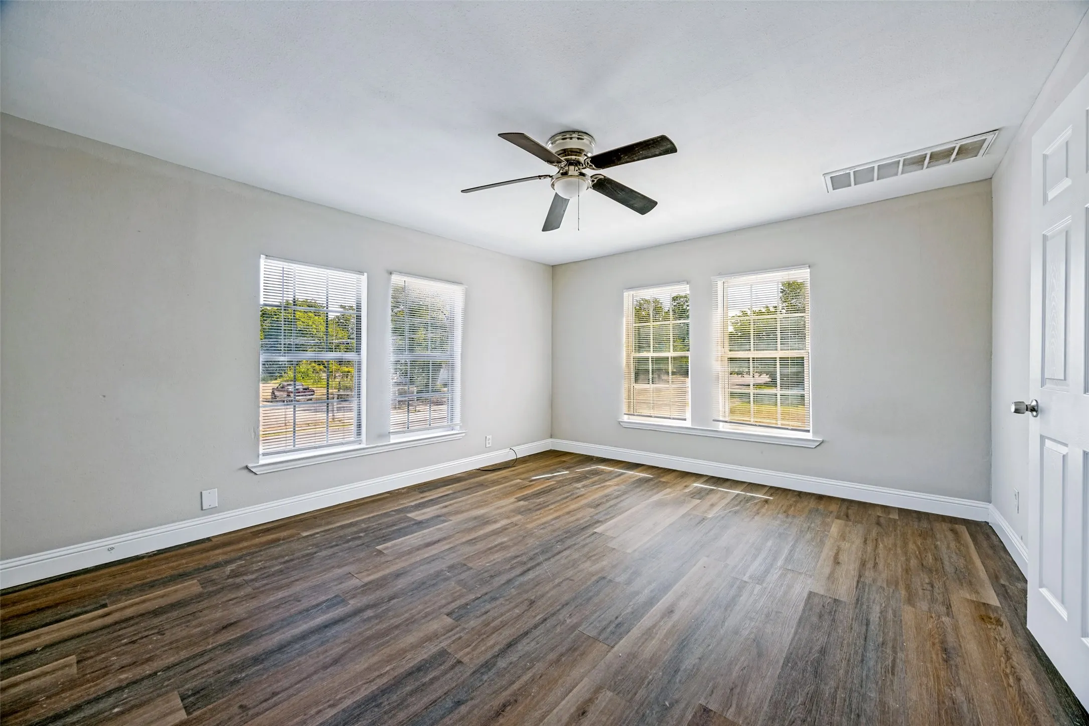 Quadruplex For Sale in Hunt County , 3607 Lee Street, Greenville, Texas 75401, 4 Bedroom, 4 Bathroom, Garage spaces, 0 Sqft, built in 1980, mls#21355907, Real Estate Agent in Greenville, Homes For Sale in Hunt county, Homes For Sale in Greenville, Realtor in Greenville Texas, Real Estate Brokerage Independent Realty Texas, Luminita Cordes Realtor