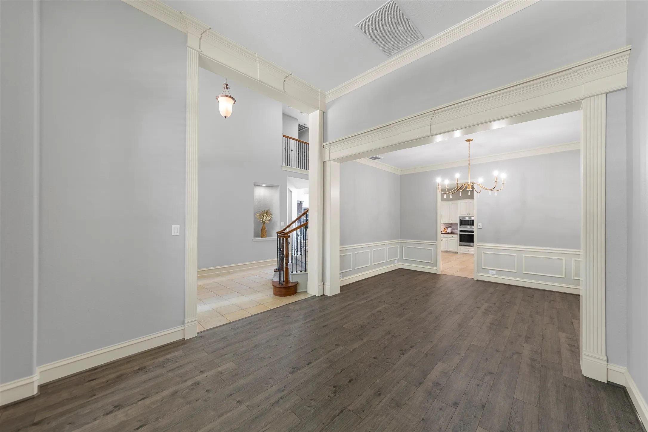 Single Family Residence For Sale in Denton County , 2447 Blackstone Drive, Frisco, Texas 75033, 4 Bedroom, 4 Bathroom, 3 Garage spaces, 3,754 Sqft, built in 2003, mls#21352274, Real Estate Agent in Frisco, Homes For Sale in Denton county, Homes For Sale in Frisco, Realtor in Frisco Texas, Real Estate Brokerage Independent Realty Texas, Luminita Cordes Realtor