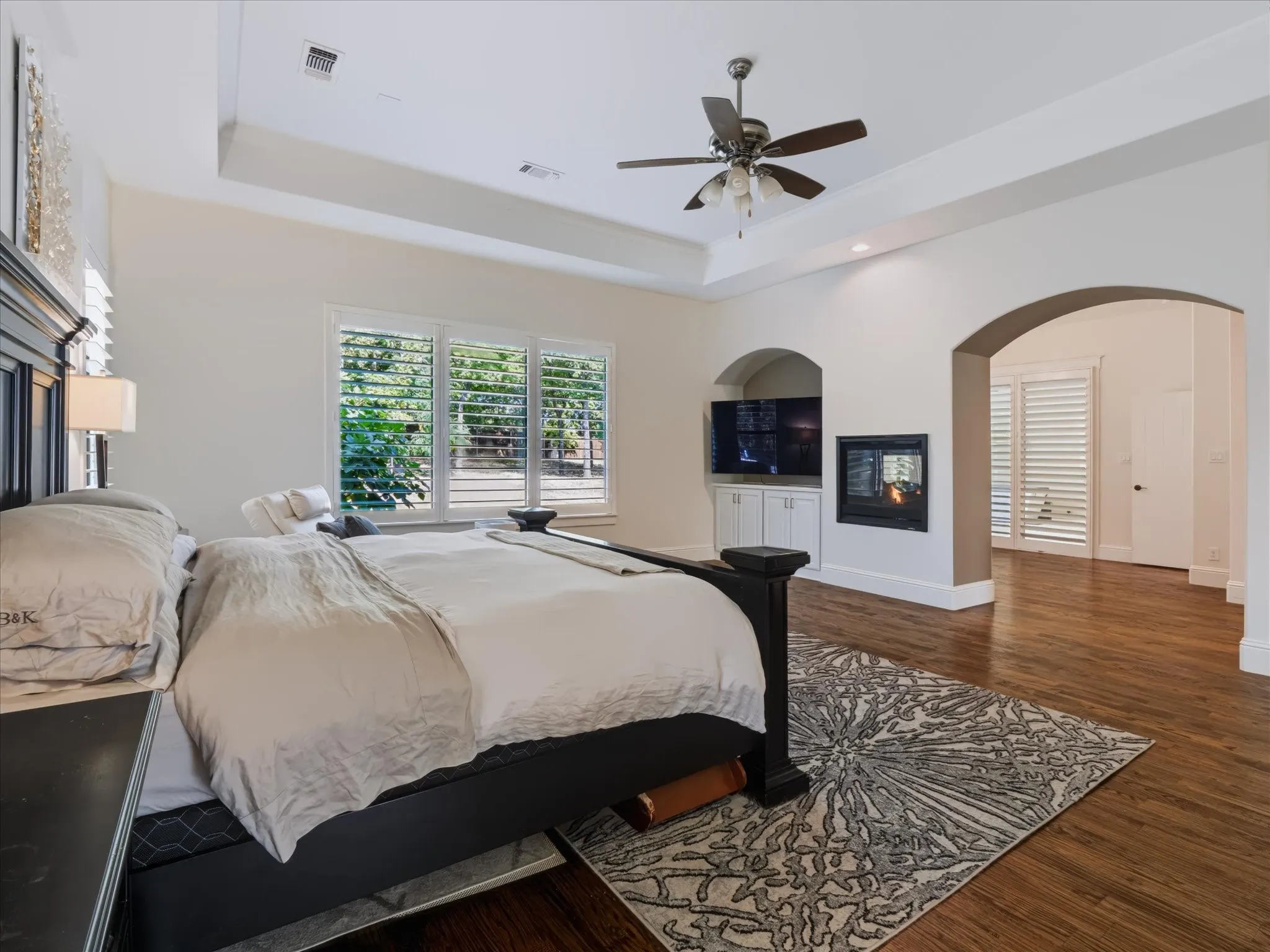 Single Family Residence For Sale in Denton County , 6532 Shoreline Drive, Little Elm, Texas 75068, 4 Bedroom, 4 Bathroom, 4 Garage spaces, 3,612 Sqft, built in 2017, mls#21354247, Real Estate Agent in Little Elm, Homes For Sale in Denton county, Homes For Sale in Little Elm, Realtor in Little Elm Texas, Real Estate Brokerage Independent Realty Texas, Luminita Cordes Realtor