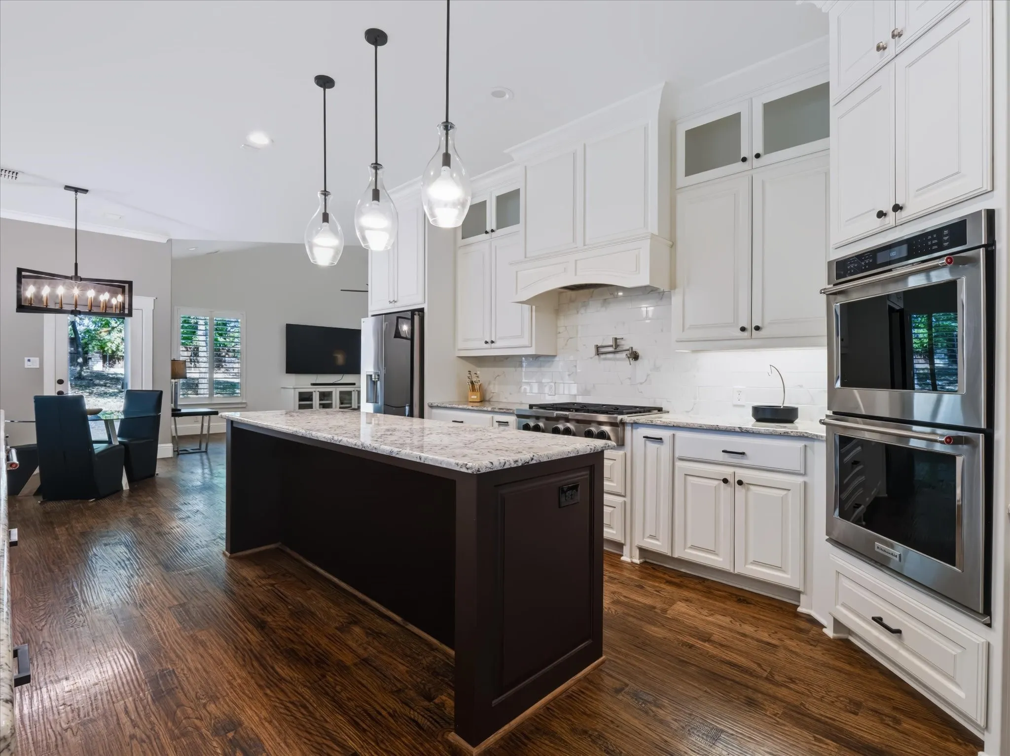 Single Family Residence For Sale in Denton County , 6532 Shoreline Drive, Little Elm, Texas 75068, 4 Bedroom, 4 Bathroom, 4 Garage spaces, 3,612 Sqft, built in 2017, mls#21354247, Real Estate Agent in Little Elm, Homes For Sale in Denton county, Homes For Sale in Little Elm, Realtor in Little Elm Texas, Real Estate Brokerage Independent Realty Texas, Luminita Cordes Realtor