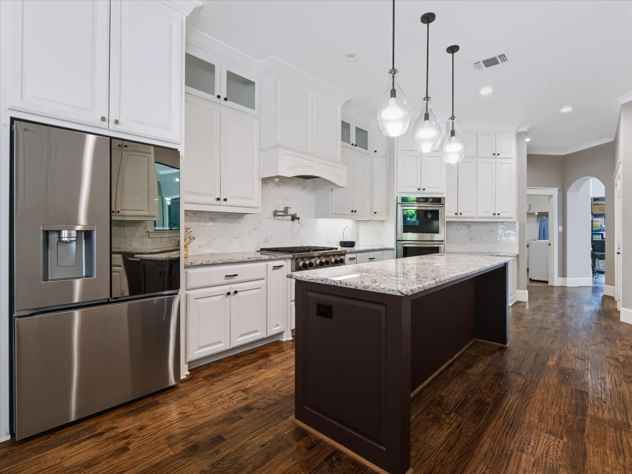 Single Family Residence For Sale in Denton County , 6532 Shoreline Drive, Little Elm, Texas 75068, 4 Bedroom, 4 Bathroom, 4 Garage spaces, 3,612 Sqft, built in 2017, mls#21354247, Real Estate Agent in Little Elm, Homes For Sale in Denton county, Homes For Sale in Little Elm, Realtor in Little Elm Texas, Real Estate Brokerage Independent Realty Texas, Luminita Cordes Realtor