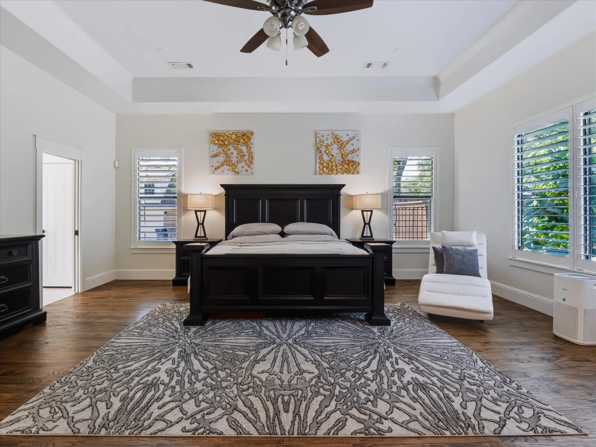 Single Family Residence For Sale in Denton County , 6532 Shoreline Drive, Little Elm, Texas 75068, 4 Bedroom, 4 Bathroom, 4 Garage spaces, 3,612 Sqft, built in 2017, mls#21354247, Real Estate Agent in Little Elm, Homes For Sale in Denton county, Homes For Sale in Little Elm, Realtor in Little Elm Texas, Real Estate Brokerage Independent Realty Texas, Luminita Cordes Realtor