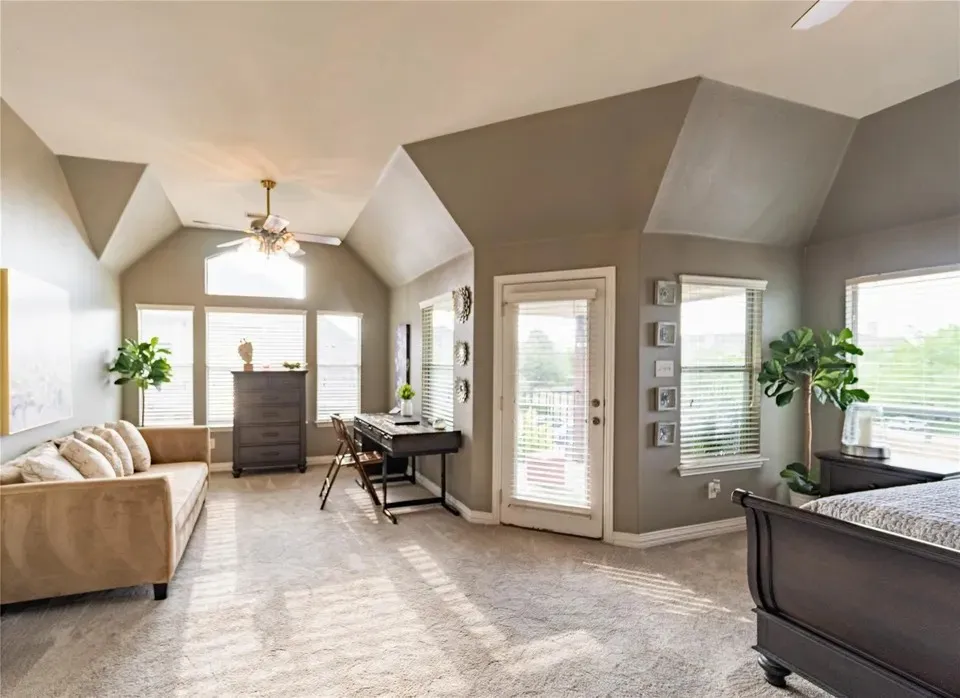 Master bedroom sitting area