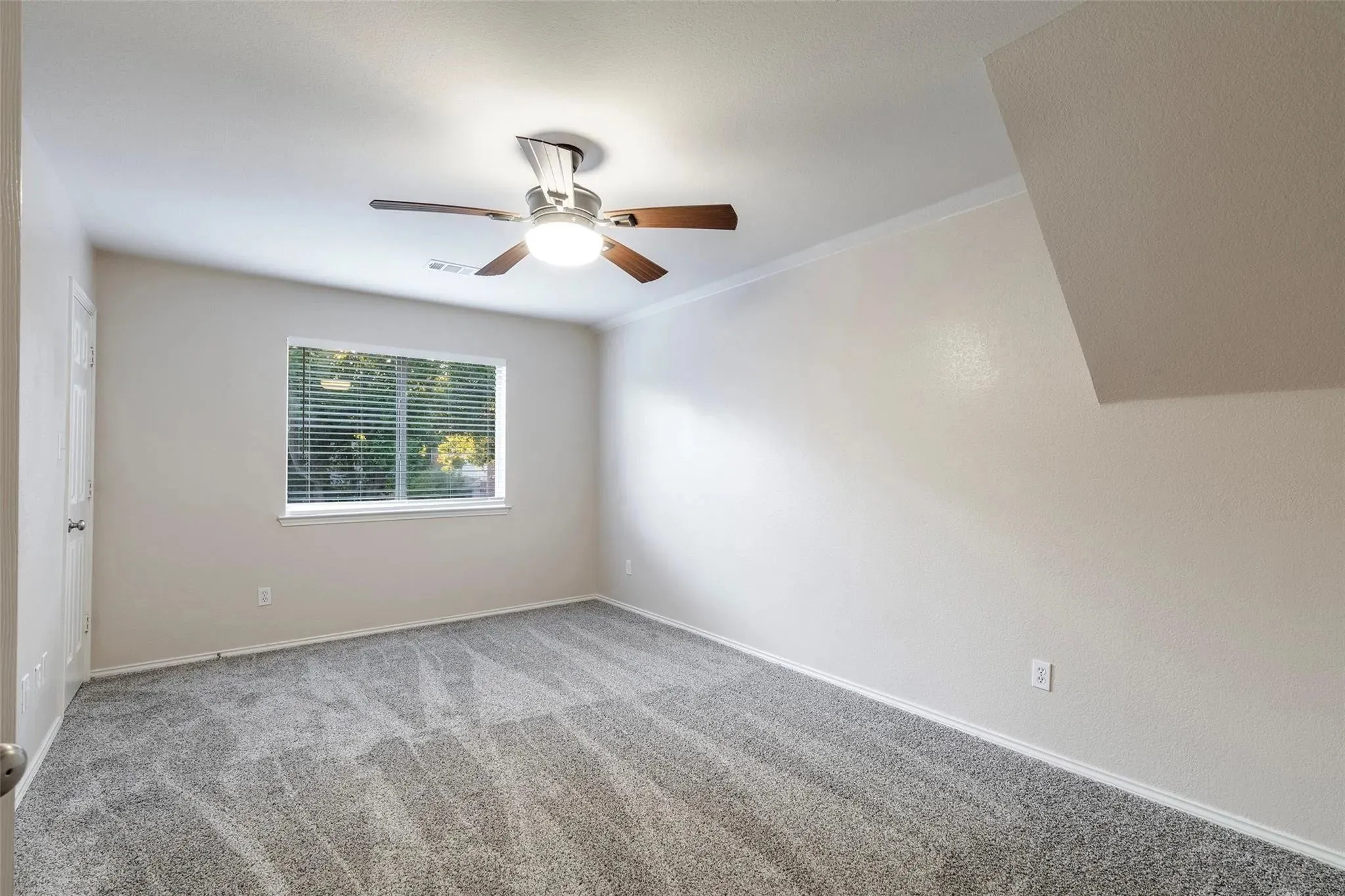 Single Family Residence For Rent in Collin County , 2704 Palo Duro Canyon Drive, Mc Kinney, Texas 75072, 4 Bedroom, 3 Bathroom, 2 Garage spaces, 2,457 Sqft, built in 2000, mls#21355984, Real Estate Agent in Mc Kinney, Homes For Rent in Collin county, Homes For Rent in Mc Kinney, Realtor in Mc Kinney Texas, Real Estate Brokerage Independent Realty Texas, Luminita Cordes Realtor