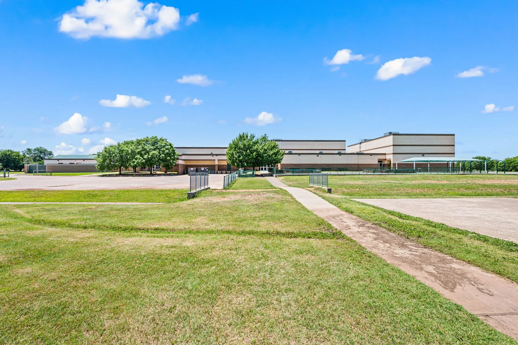 Improved Land For Sale in Tarrant County , 801 Shady Oaks, Southlake, Texas 76092, 0, 0, Garage spaces, 0 Sqft, built in 1999, mls#21355979, Real Estate Agent in Southlake, Homes For Sale in Tarrant county, Homes For Sale in Southlake, Realtor in Southlake Texas, Real Estate Brokerage Independent Realty Texas, Luminita Cordes Realtor