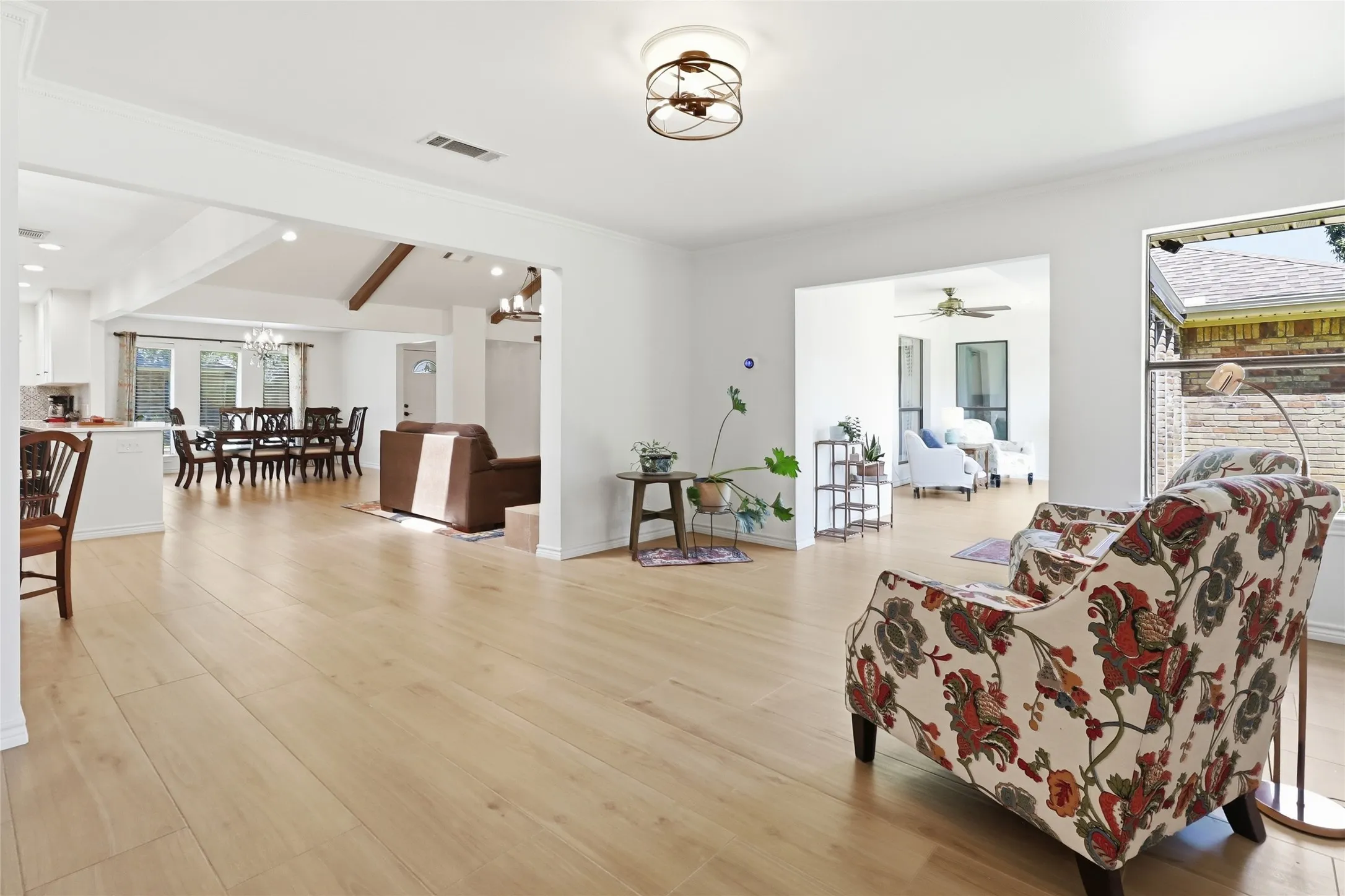 This house has a very open concept and allows you to go from room to room with ease.