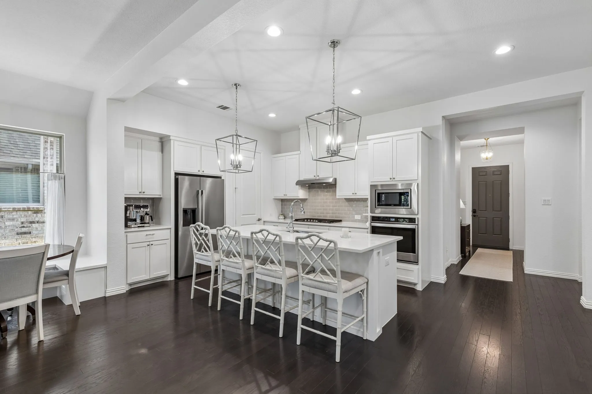 Single Family Residence For Sale in Denton County , 3712 Birch Wood Court, Northlake, Texas 76226, 3 Bedroom, 2 Bathroom, 2 Garage spaces, 2,221 Sqft, built in 2019, mls#21355837, Real Estate Agent in Northlake, Homes For Sale in Denton county, Homes For Sale in Northlake, Realtor in Northlake Texas, Real Estate Brokerage Independent Realty Texas, Luminita Cordes Realtor