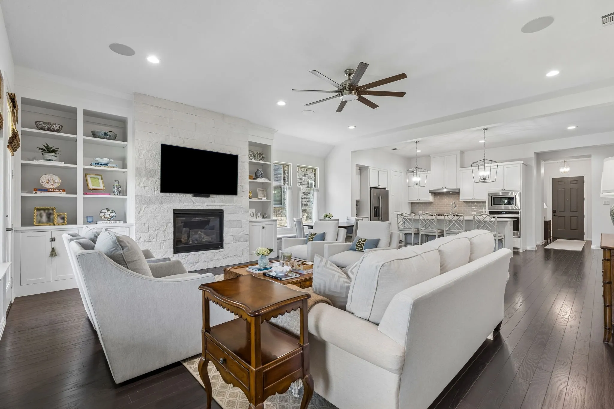 Single Family Residence For Sale in Denton County , 3712 Birch Wood Court, Northlake, Texas 76226, 3 Bedroom, 2 Bathroom, 2 Garage spaces, 2,221 Sqft, built in 2019, mls#21355837, Real Estate Agent in Northlake, Homes For Sale in Denton county, Homes For Sale in Northlake, Realtor in Northlake Texas, Real Estate Brokerage Independent Realty Texas, Luminita Cordes Realtor