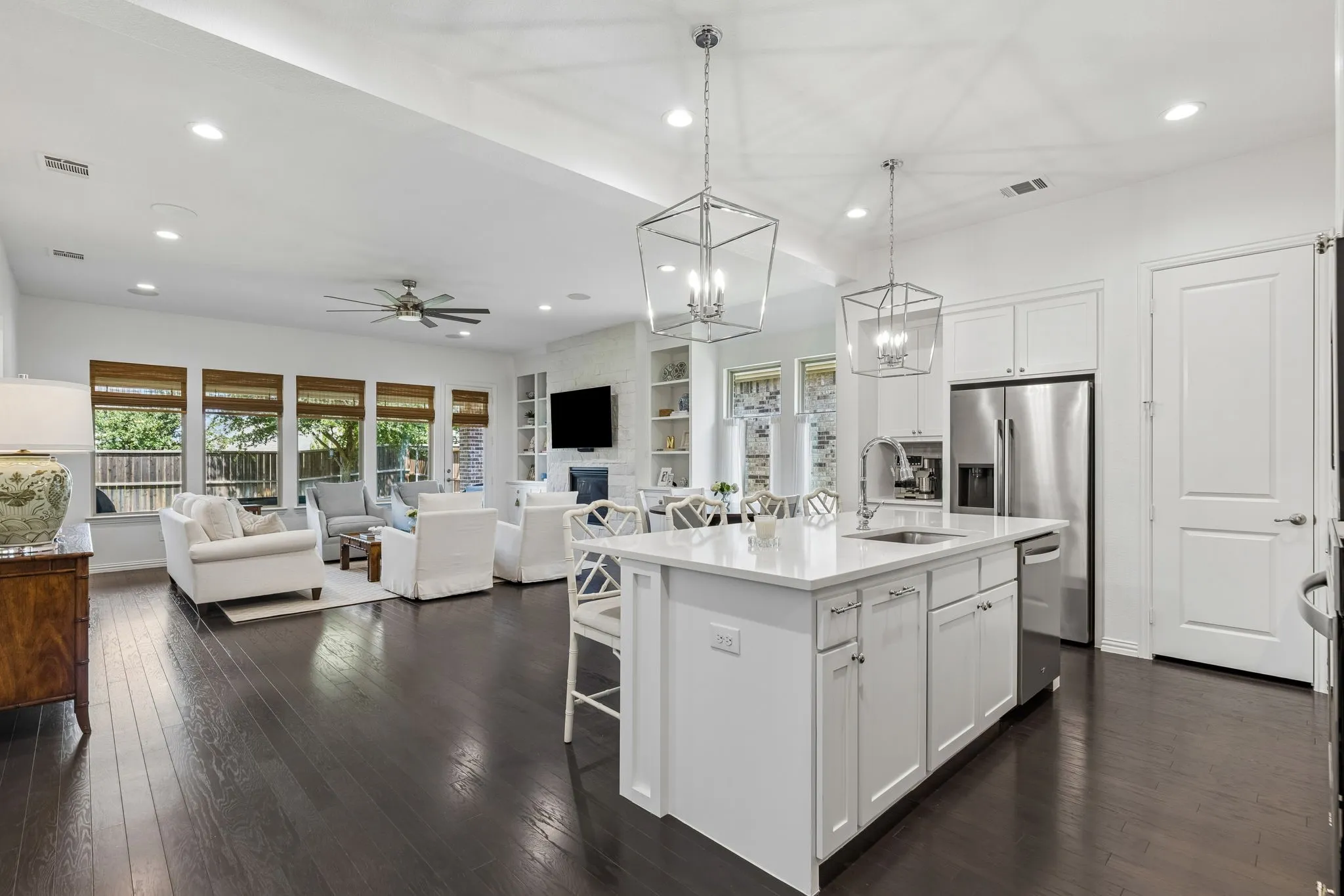 Single Family Residence For Sale in Denton County , 3712 Birch Wood Court, Northlake, Texas 76226, 3 Bedroom, 2 Bathroom, 2 Garage spaces, 2,221 Sqft, built in 2019, mls#21355837, Real Estate Agent in Northlake, Homes For Sale in Denton county, Homes For Sale in Northlake, Realtor in Northlake Texas, Real Estate Brokerage Independent Realty Texas, Luminita Cordes Realtor