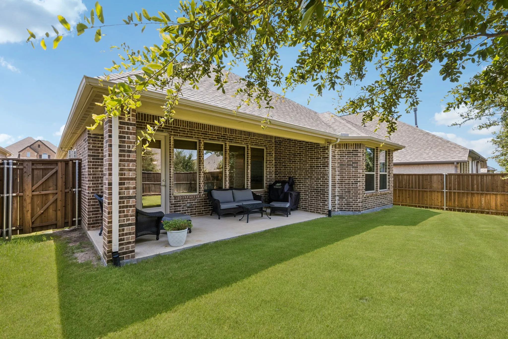 Single Family Residence For Sale in Denton County , 3712 Birch Wood Court, Northlake, Texas 76226, 3 Bedroom, 2 Bathroom, 2 Garage spaces, 2,221 Sqft, built in 2019, mls#21355837, Real Estate Agent in Northlake, Homes For Sale in Denton county, Homes For Sale in Northlake, Realtor in Northlake Texas, Real Estate Brokerage Independent Realty Texas, Luminita Cordes Realtor