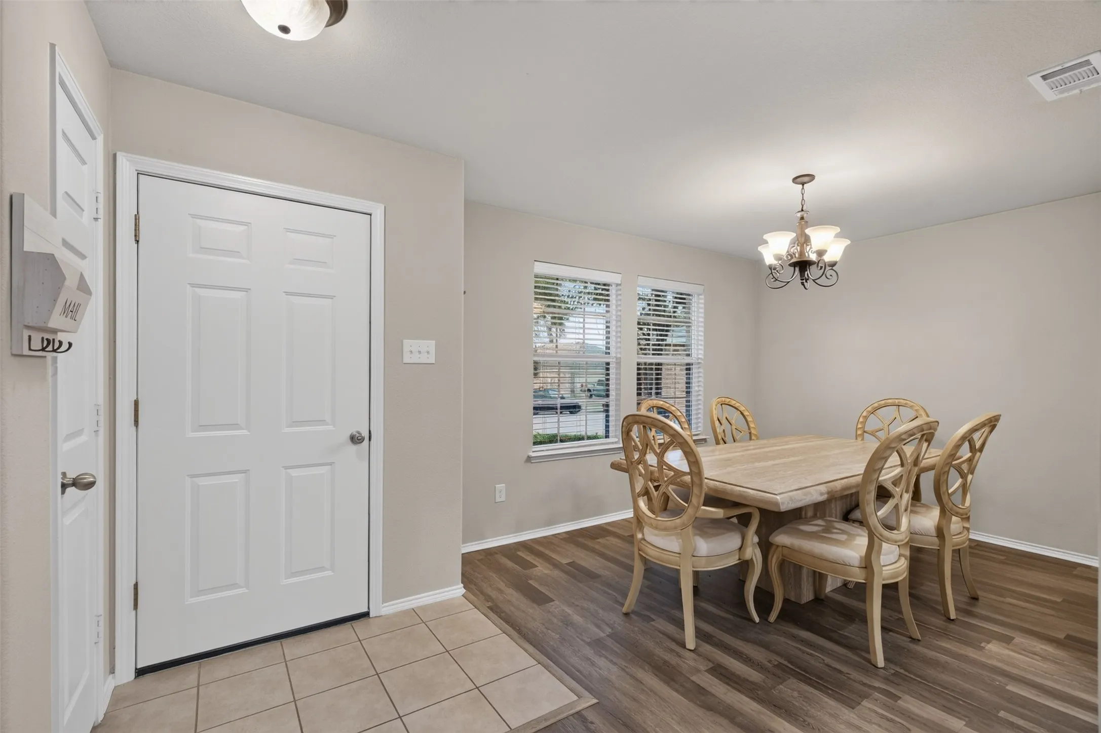 Single Family Residence For Rent in Tarrant County , 6025 Deck House Road, Fort Worth, Texas 76179, 3 Bedroom, 2 Bathroom, 2 Garage spaces, 1,393 Sqft, built in 2012, mls#21356001, Real Estate Agent in Fort Worth, Homes For Rent in Tarrant county, Homes For Rent in Fort Worth, Realtor in Fort Worth Texas, Real Estate Brokerage Independent Realty Texas, Luminita Cordes Realtor