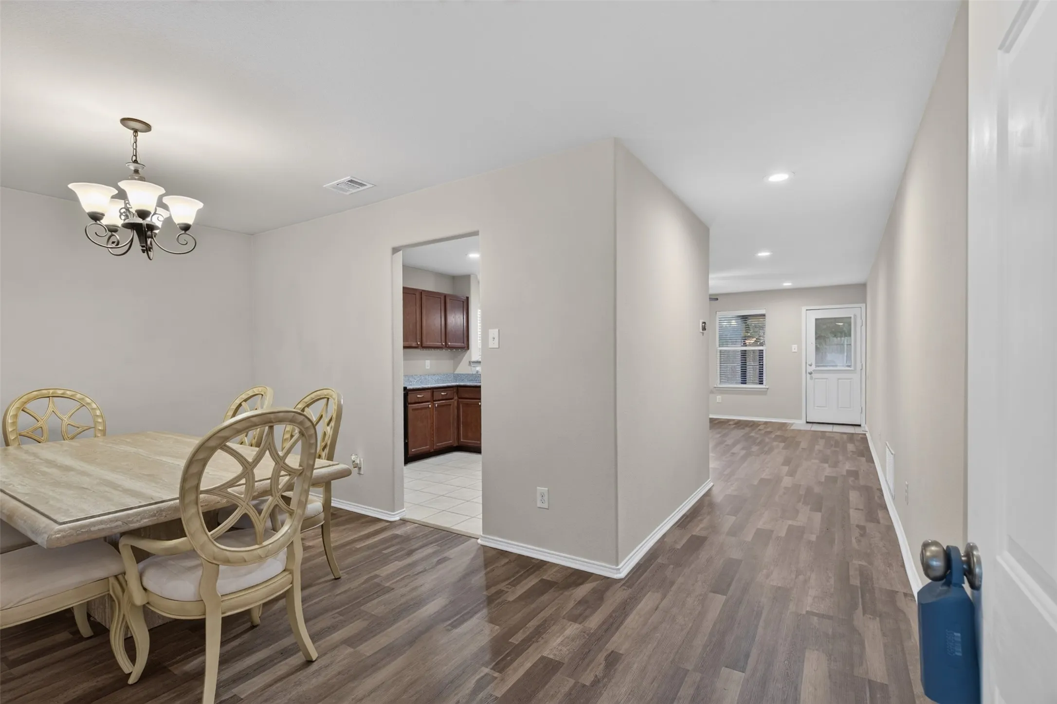 Single Family Residence For Rent in Tarrant County , 6025 Deck House Road, Fort Worth, Texas 76179, 3 Bedroom, 2 Bathroom, 2 Garage spaces, 1,393 Sqft, built in 2012, mls#21356001, Real Estate Agent in Fort Worth, Homes For Rent in Tarrant county, Homes For Rent in Fort Worth, Realtor in Fort Worth Texas, Real Estate Brokerage Independent Realty Texas, Luminita Cordes Realtor