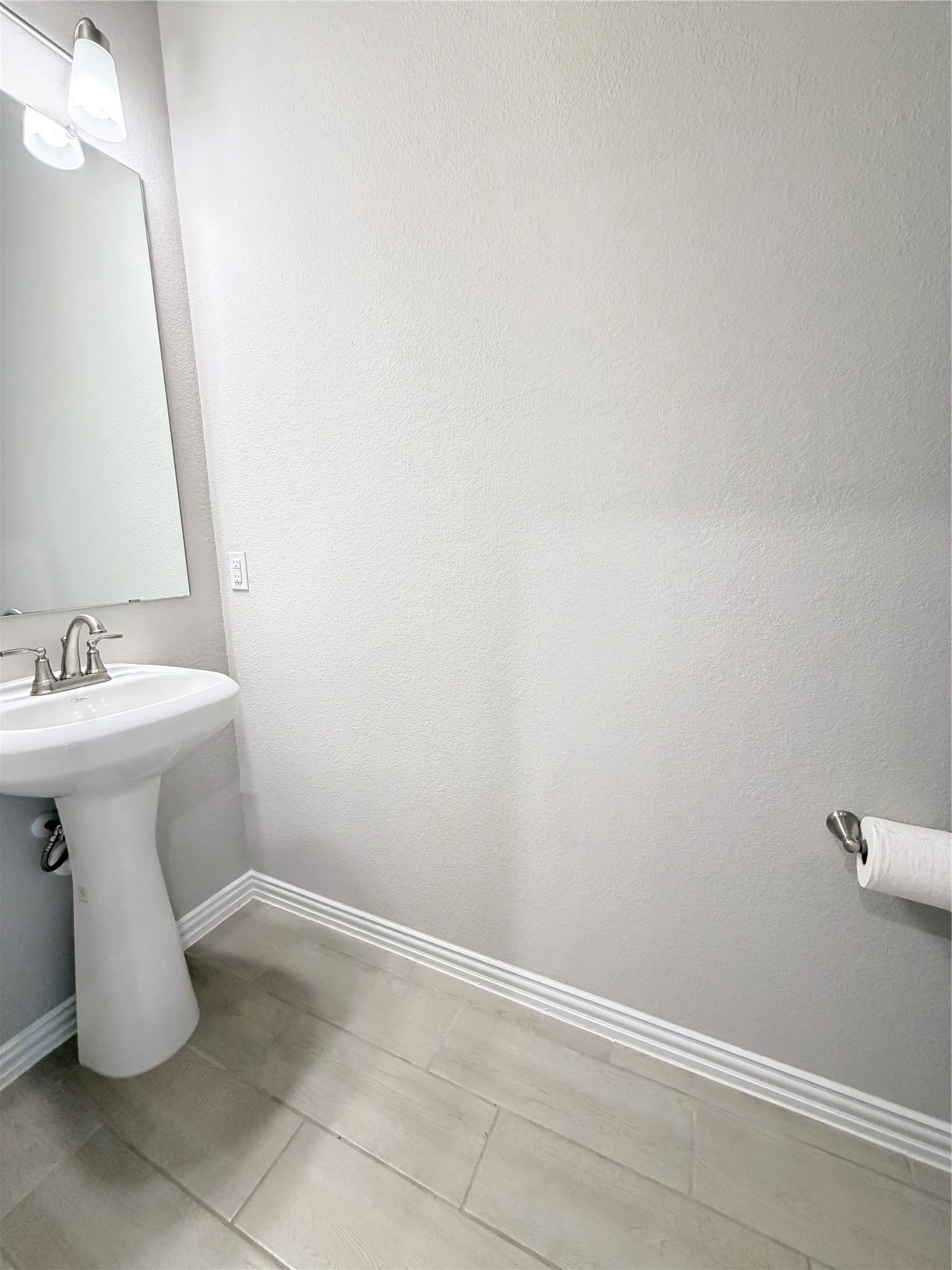 Single Family Residence For Rent in Dallas County , 2871 Baneberry Lane, Mesquite, Texas 75150, 3 Bedroom, 3 Bathroom, 2 Garage spaces, 1,683 Sqft, built in 2023, mls#21356002, Real Estate Agent in Mesquite, Homes For Rent in Dallas county, Homes For Rent in Mesquite, Realtor in Mesquite Texas, Real Estate Brokerage Independent Realty Texas, Luminita Cordes Realtor