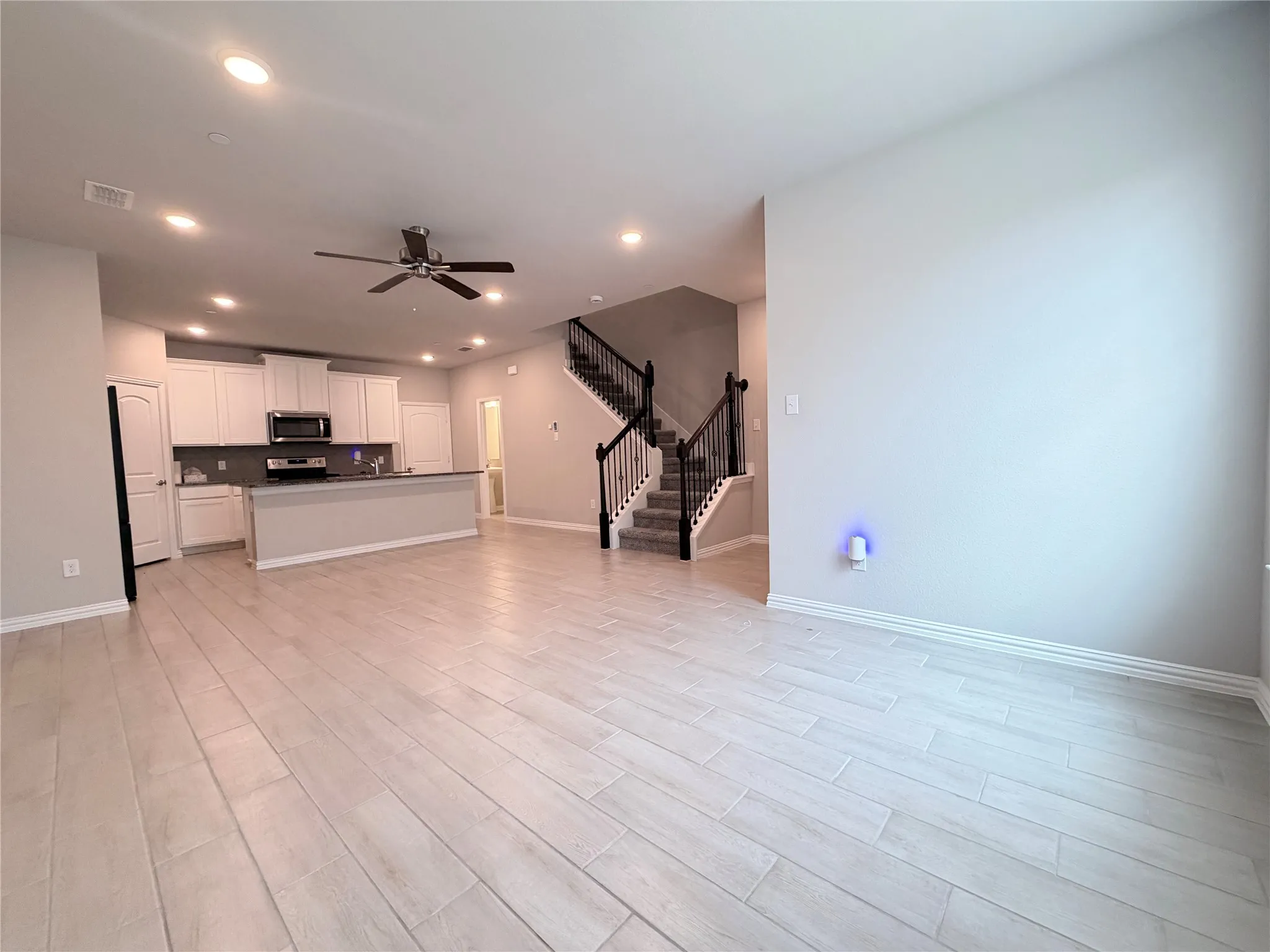 Single Family Residence For Rent in Dallas County , 2871 Baneberry Lane, Mesquite, Texas 75150, 3 Bedroom, 3 Bathroom, 2 Garage spaces, 1,683 Sqft, built in 2023, mls#21356002, Real Estate Agent in Mesquite, Homes For Rent in Dallas county, Homes For Rent in Mesquite, Realtor in Mesquite Texas, Real Estate Brokerage Independent Realty Texas, Luminita Cordes Realtor