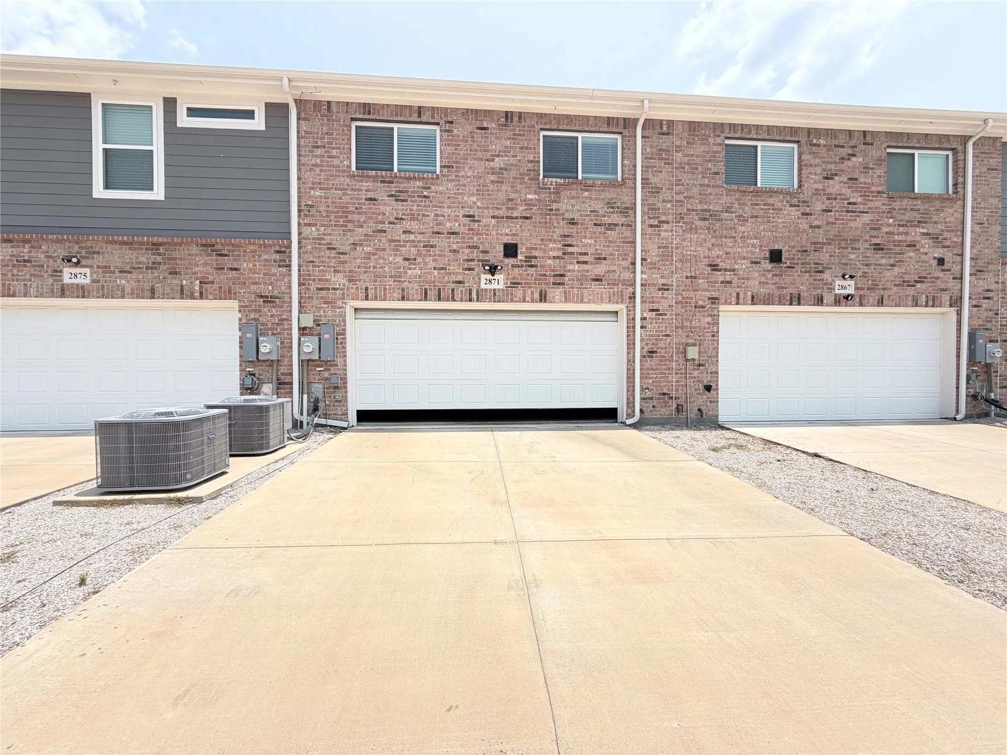 Single Family Residence For Rent in Dallas County , 2871 Baneberry Lane, Mesquite, Texas 75150, 3 Bedroom, 3 Bathroom, 2 Garage spaces, 1,683 Sqft, built in 2023, mls#21356002, Real Estate Agent in Mesquite, Homes For Rent in Dallas county, Homes For Rent in Mesquite, Realtor in Mesquite Texas, Real Estate Brokerage Independent Realty Texas, Luminita Cordes Realtor