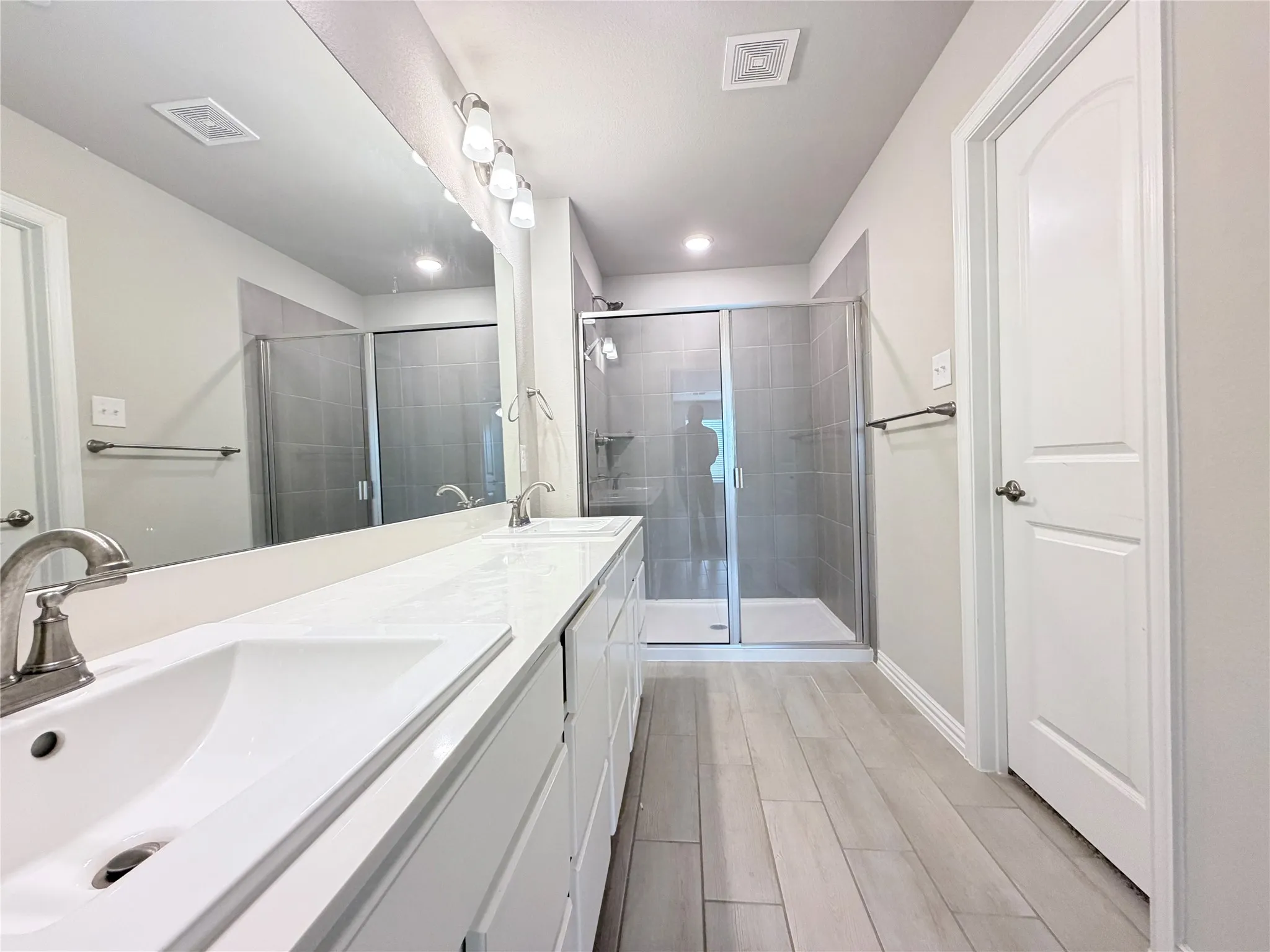 Single Family Residence For Rent in Dallas County , 2871 Baneberry Lane, Mesquite, Texas 75150, 3 Bedroom, 3 Bathroom, 2 Garage spaces, 1,683 Sqft, built in 2023, mls#21356002, Real Estate Agent in Mesquite, Homes For Rent in Dallas county, Homes For Rent in Mesquite, Realtor in Mesquite Texas, Real Estate Brokerage Independent Realty Texas, Luminita Cordes Realtor