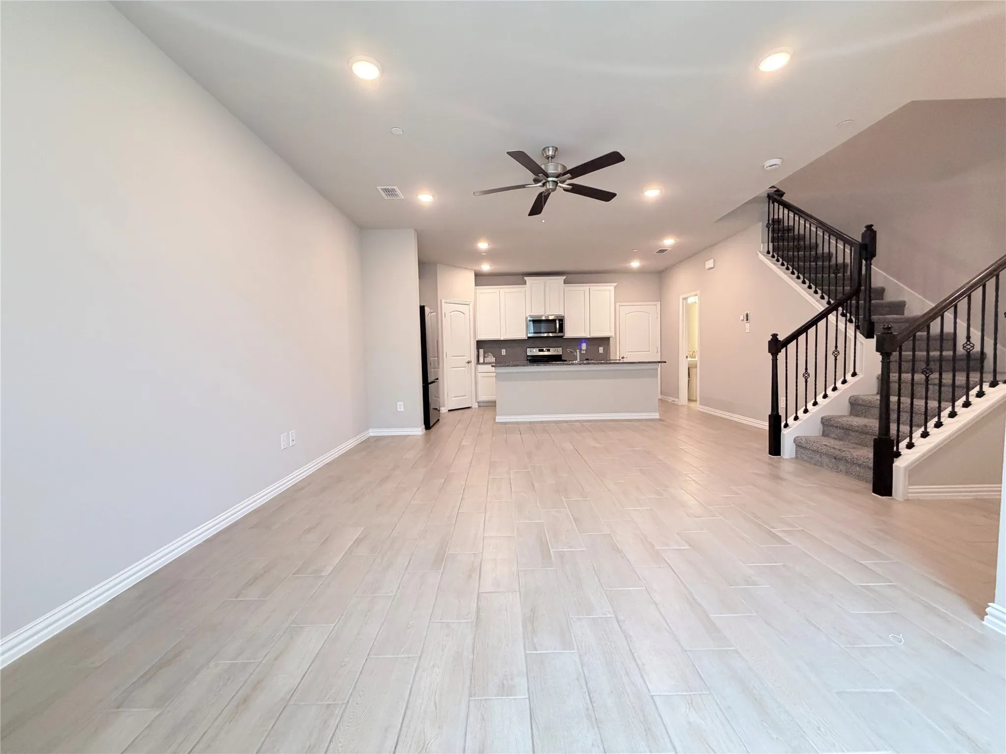 Single Family Residence For Rent in Dallas County , 2871 Baneberry Lane, Mesquite, Texas 75150, 3 Bedroom, 3 Bathroom, 2 Garage spaces, 1,683 Sqft, built in 2023, mls#21356002, Real Estate Agent in Mesquite, Homes For Rent in Dallas county, Homes For Rent in Mesquite, Realtor in Mesquite Texas, Real Estate Brokerage Independent Realty Texas, Luminita Cordes Realtor