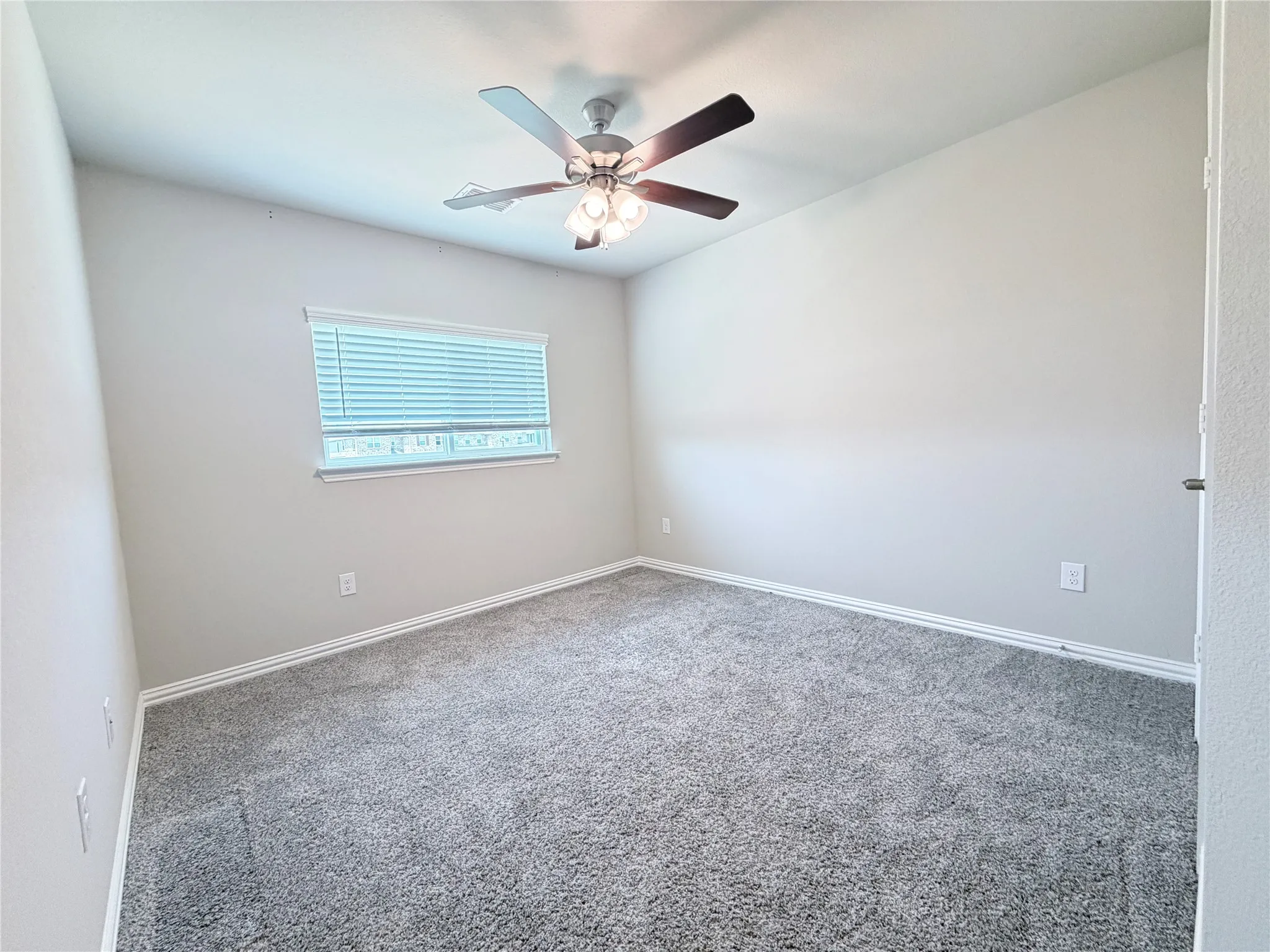 Single Family Residence For Rent in Dallas County , 2871 Baneberry Lane, Mesquite, Texas 75150, 3 Bedroom, 3 Bathroom, 2 Garage spaces, 1,683 Sqft, built in 2023, mls#21356002, Real Estate Agent in Mesquite, Homes For Rent in Dallas county, Homes For Rent in Mesquite, Realtor in Mesquite Texas, Real Estate Brokerage Independent Realty Texas, Luminita Cordes Realtor
