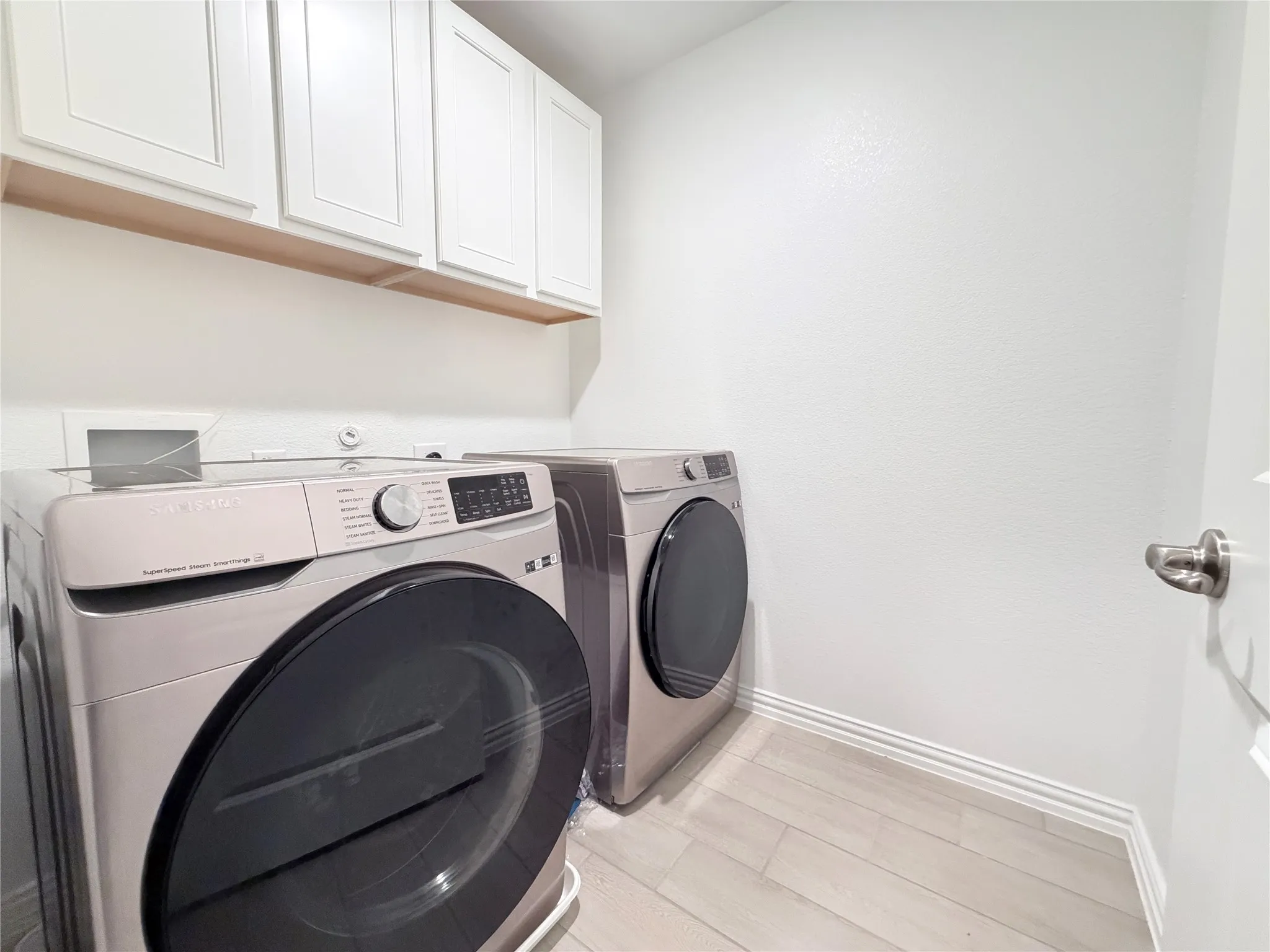 Single Family Residence For Rent in Dallas County , 2871 Baneberry Lane, Mesquite, Texas 75150, 3 Bedroom, 3 Bathroom, 2 Garage spaces, 1,683 Sqft, built in 2023, mls#21356002, Real Estate Agent in Mesquite, Homes For Rent in Dallas county, Homes For Rent in Mesquite, Realtor in Mesquite Texas, Real Estate Brokerage Independent Realty Texas, Luminita Cordes Realtor