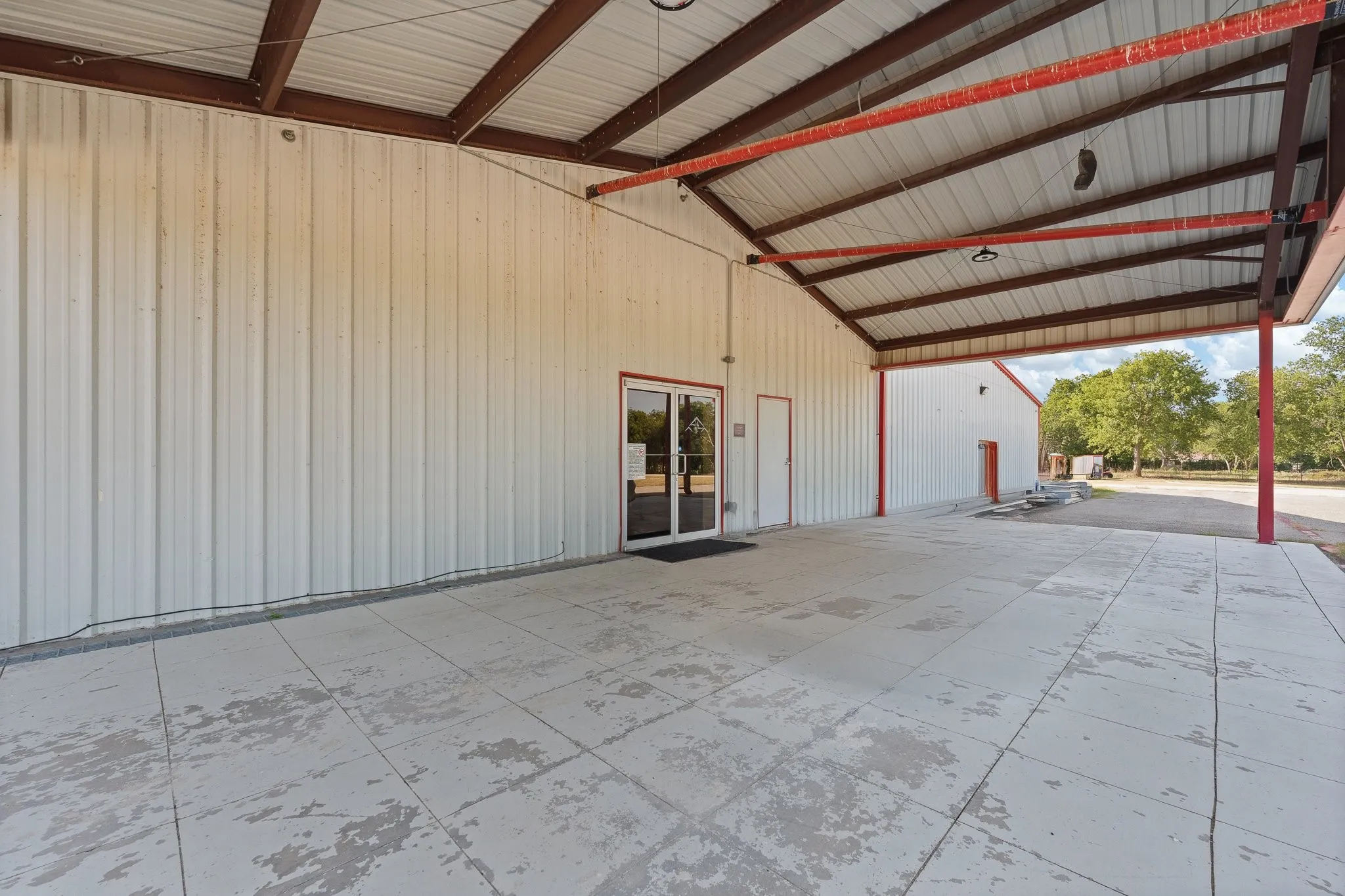 Covered main entrance