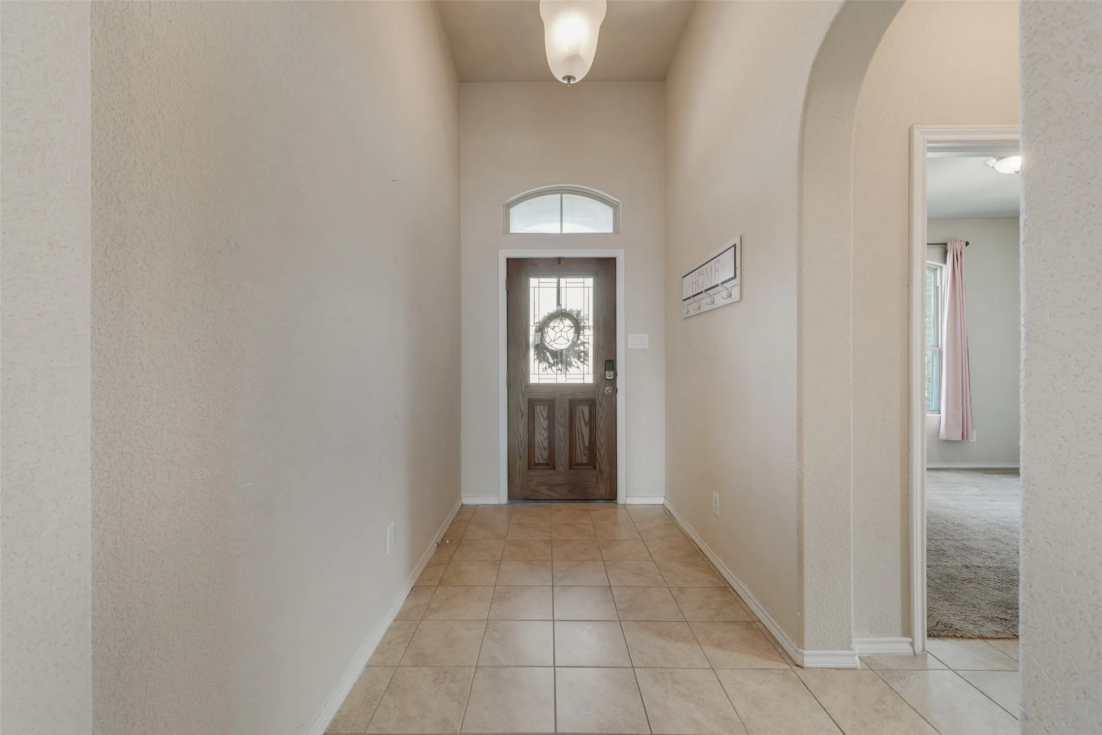 Single Family Residence For Sale in Tarrant County , 1733 Falling Star Drive, Fort Worth, Texas 76052, 4 Bedroom, 2 Bathroom, 2 Garage spaces, 1,592 Sqft, built in 2016, mls#21354940, Real Estate Agent in Fort Worth, Homes For Sale in Tarrant county, Homes For Sale in Fort Worth, Realtor in Fort Worth Texas, Real Estate Brokerage Independent Realty Texas, Luminita Cordes Realtor