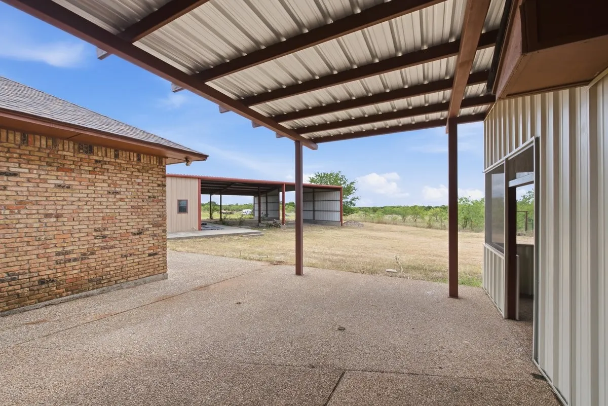 Single Family Residence For Sale in Hill County , 431 Hcr 2133, Whitney, Texas 76692, 3 Bedroom, 3 Bathroom, 2 Garage spaces, 2,633 Sqft, built in 0, mls#21338130, Real Estate Agent in Whitney, Homes For Sale in Hill county, Homes For Sale in Whitney, Realtor in Whitney Texas, Real Estate Brokerage Independent Realty Texas, Luminita Cordes Realtor