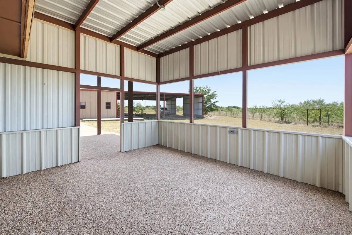 Single Family Residence For Sale in Hill County , 431 Hcr 2133, Whitney, Texas 76692, 3 Bedroom, 3 Bathroom, 2 Garage spaces, 2,633 Sqft, built in 0, mls#21338130, Real Estate Agent in Whitney, Homes For Sale in Hill county, Homes For Sale in Whitney, Realtor in Whitney Texas, Real Estate Brokerage Independent Realty Texas, Luminita Cordes Realtor